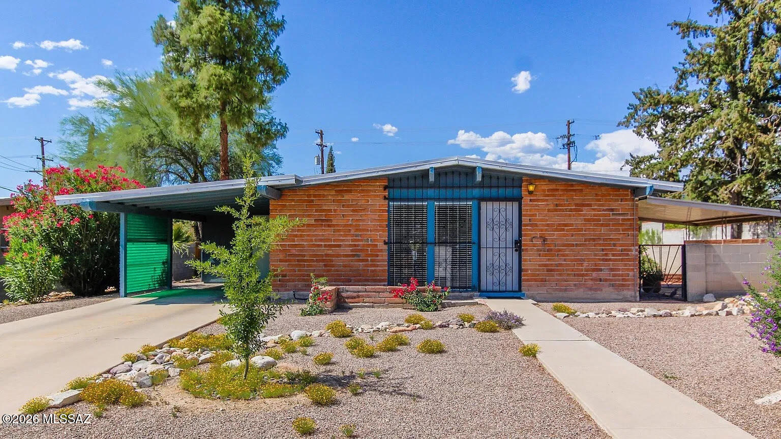6811 E Flamenco Drive — photo