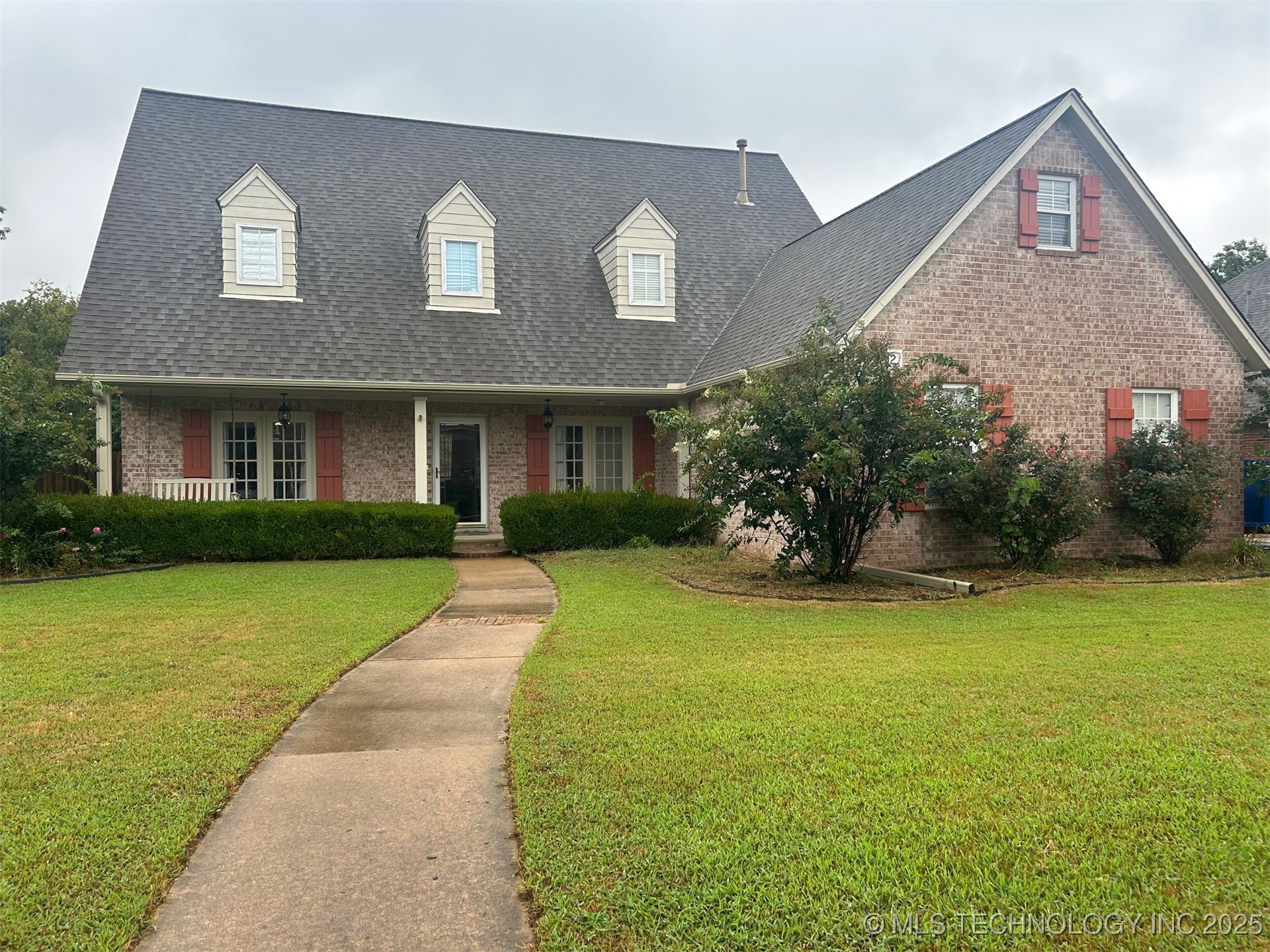6912 E Galveston Street — photo