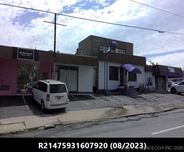 2921 S Harvard East Avenue — photo