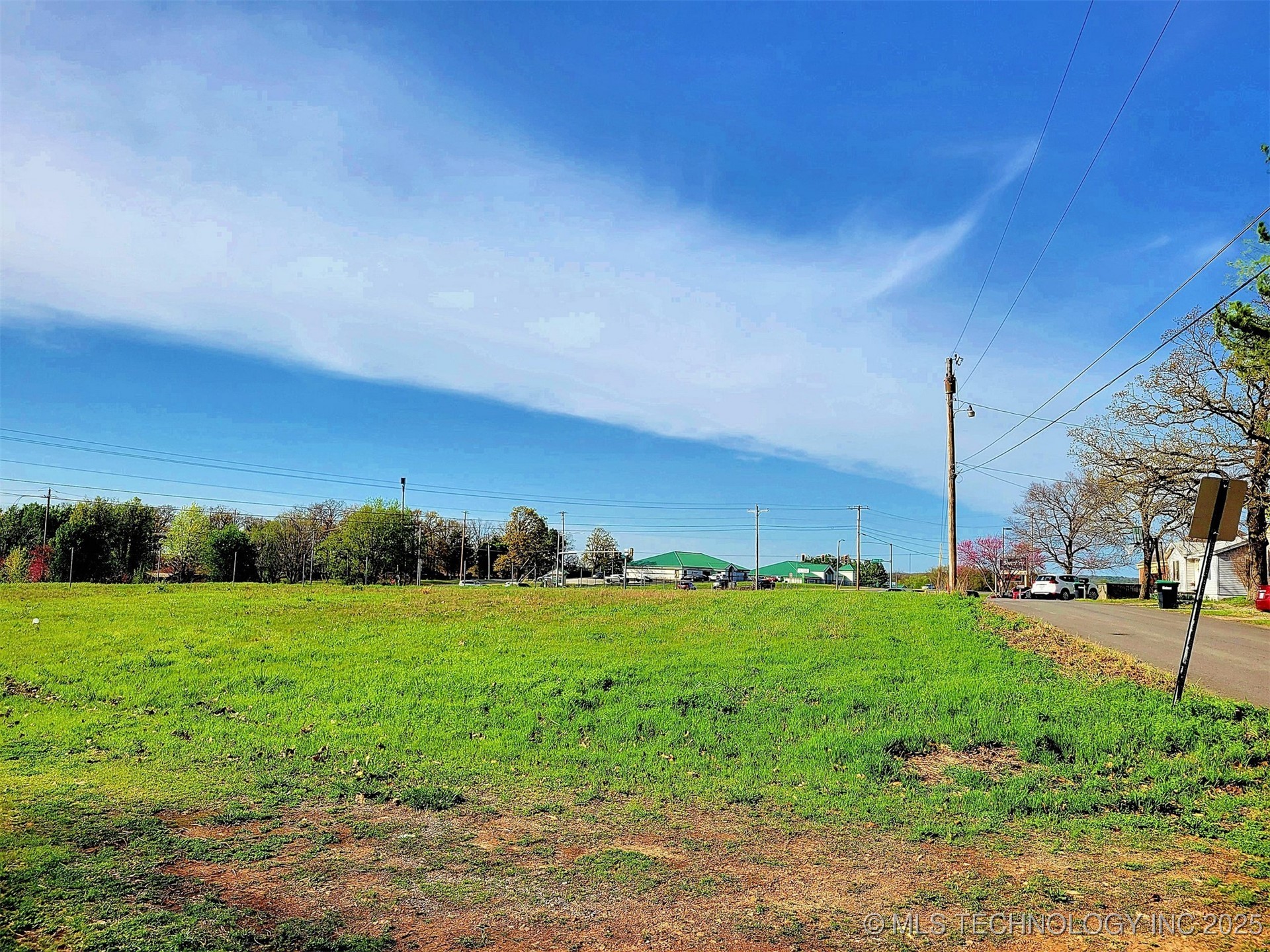 600 Sooner Drive — photo
