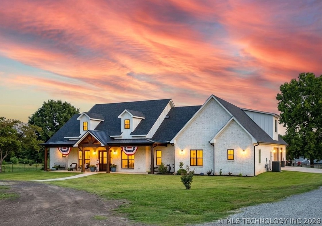 1609 E Hollow Oak Road — photo