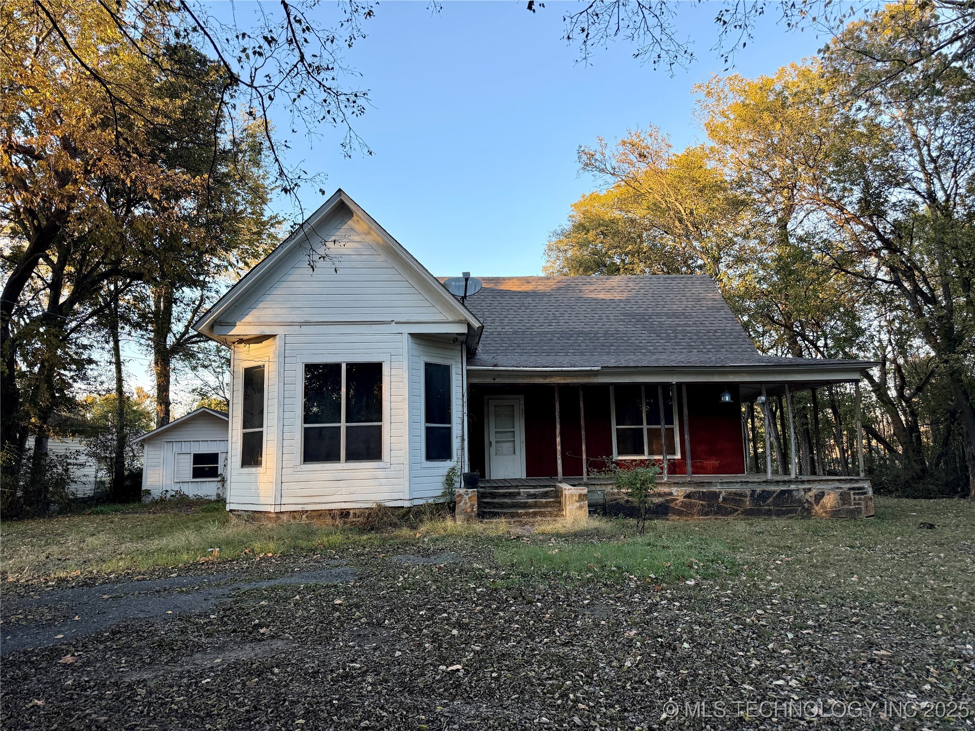 921 E Church Street — photo