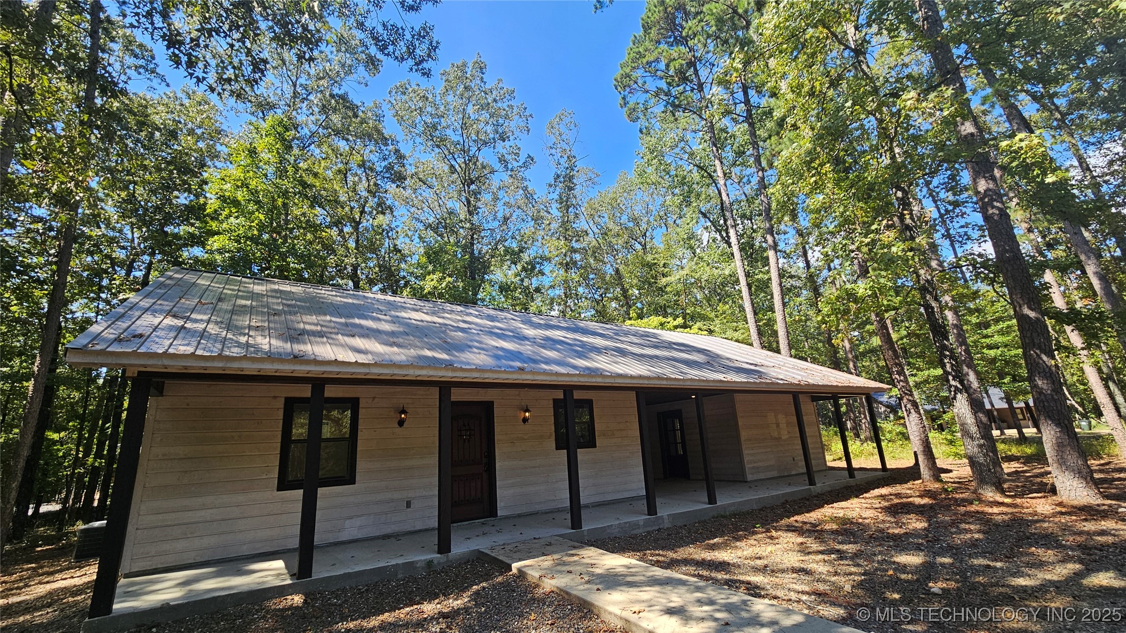 674 Pine Meadow Lane — photo