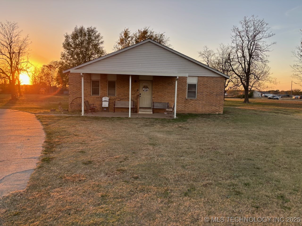 36022 S 4210 Road — photo