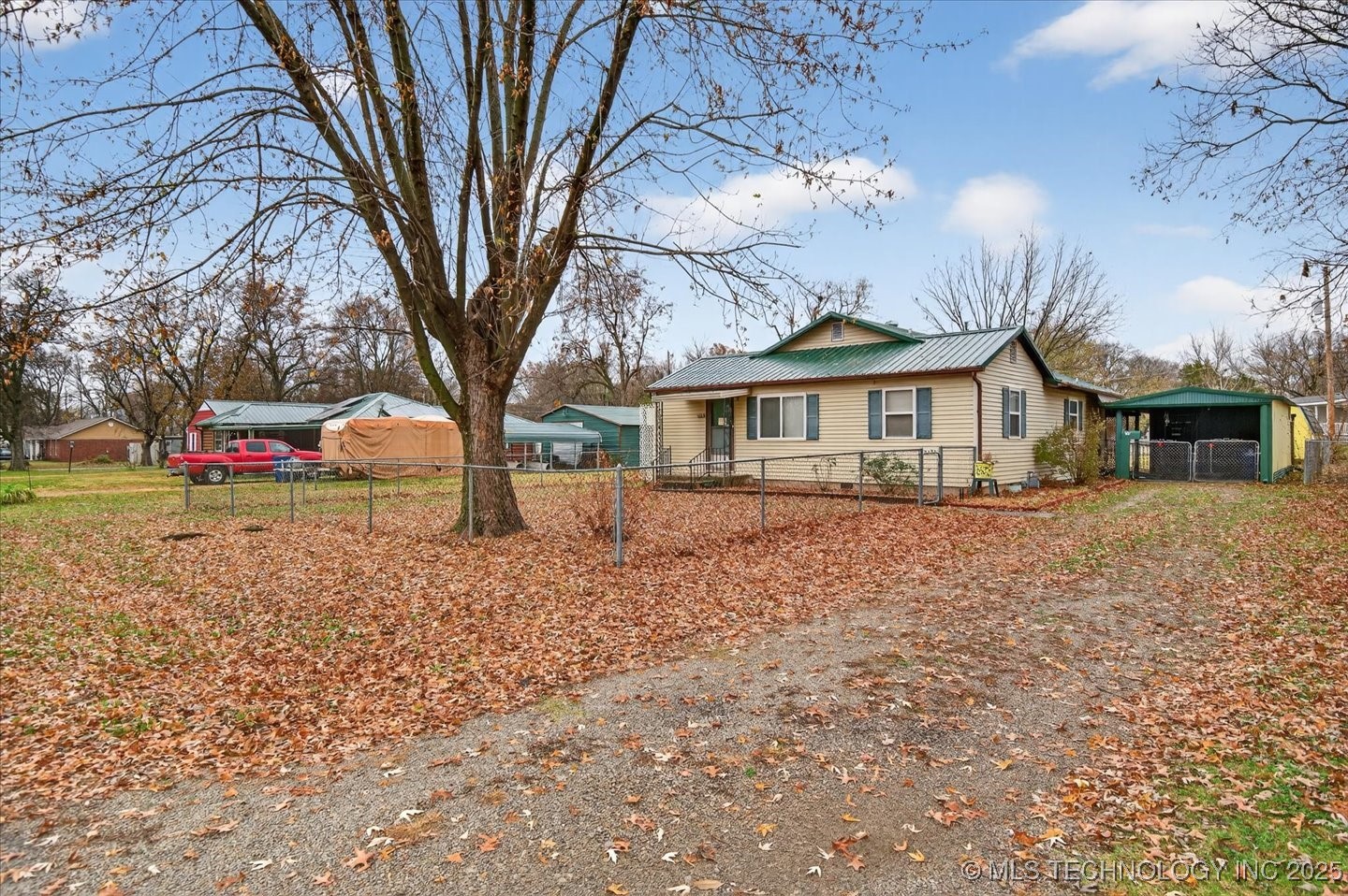 715 S Hickory Street — photo
