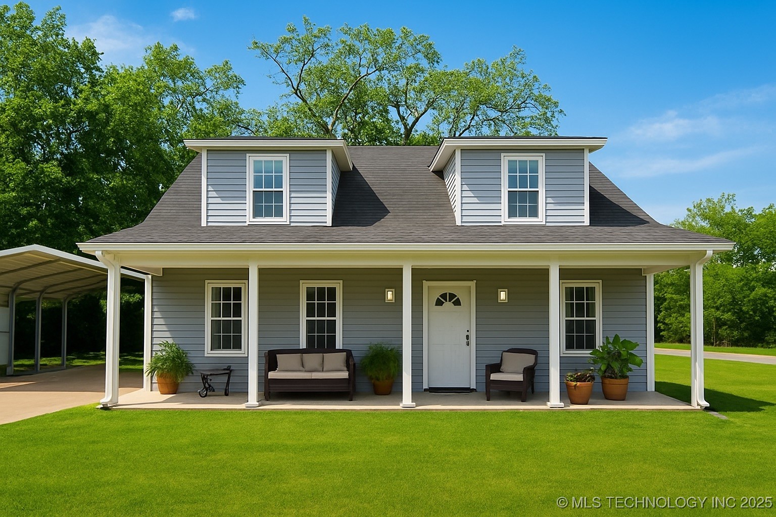 304 S Blackstone Street — photo