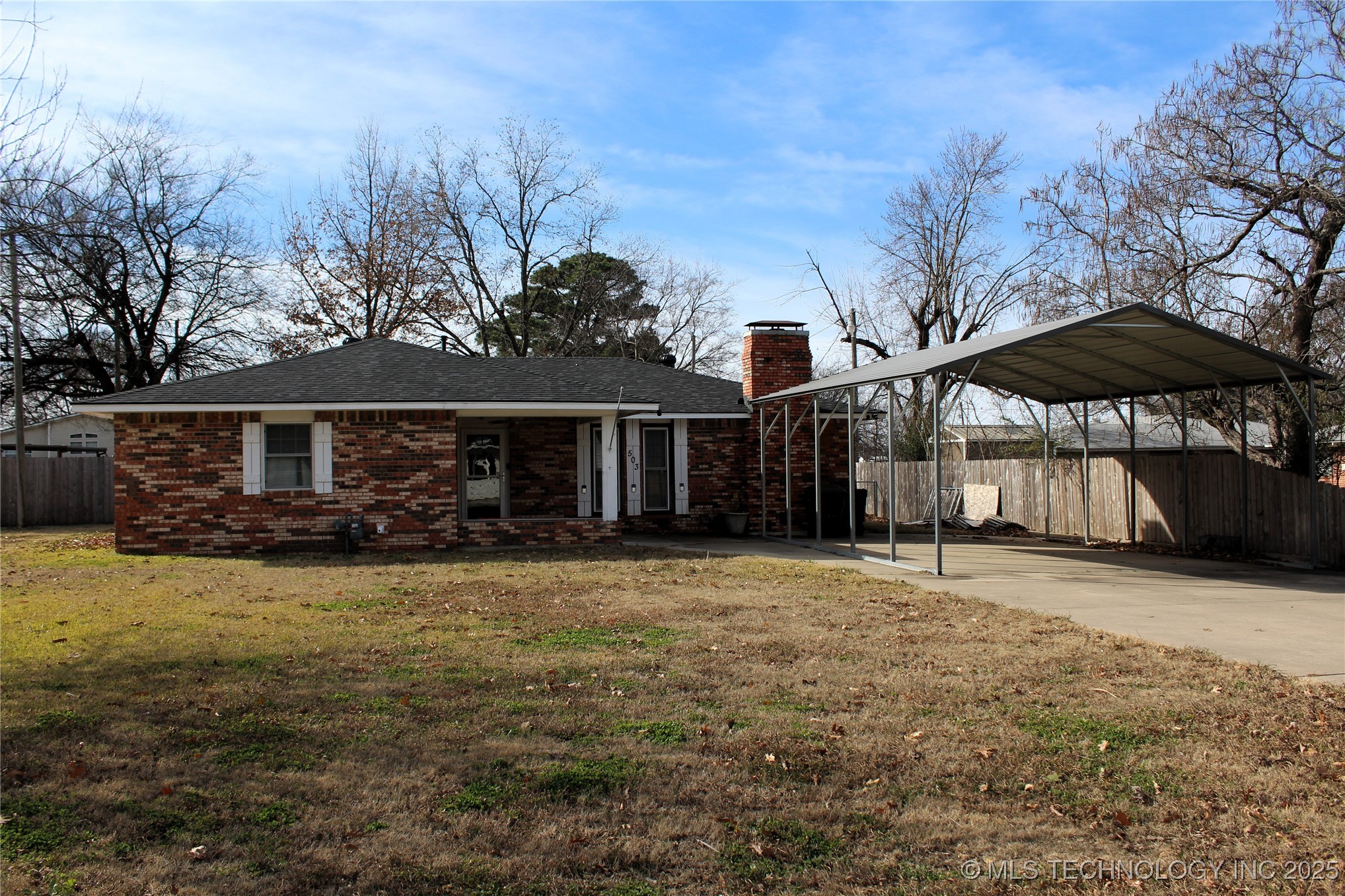 503 W McCurtain — photo