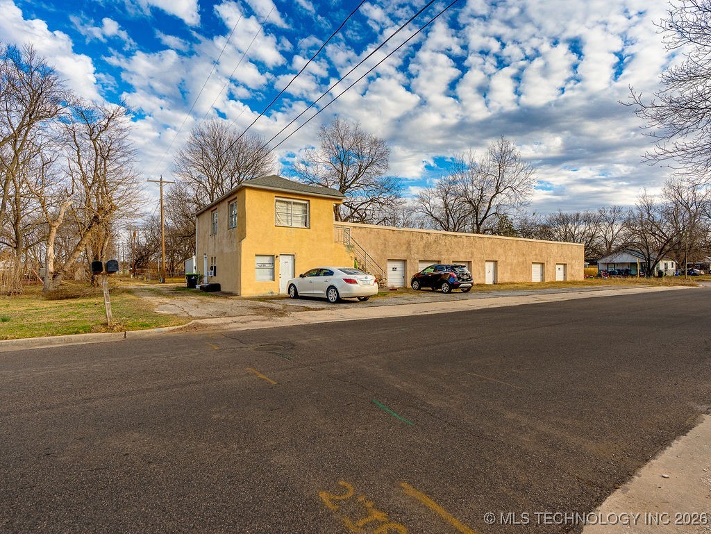 608 N Cherry Street — photo