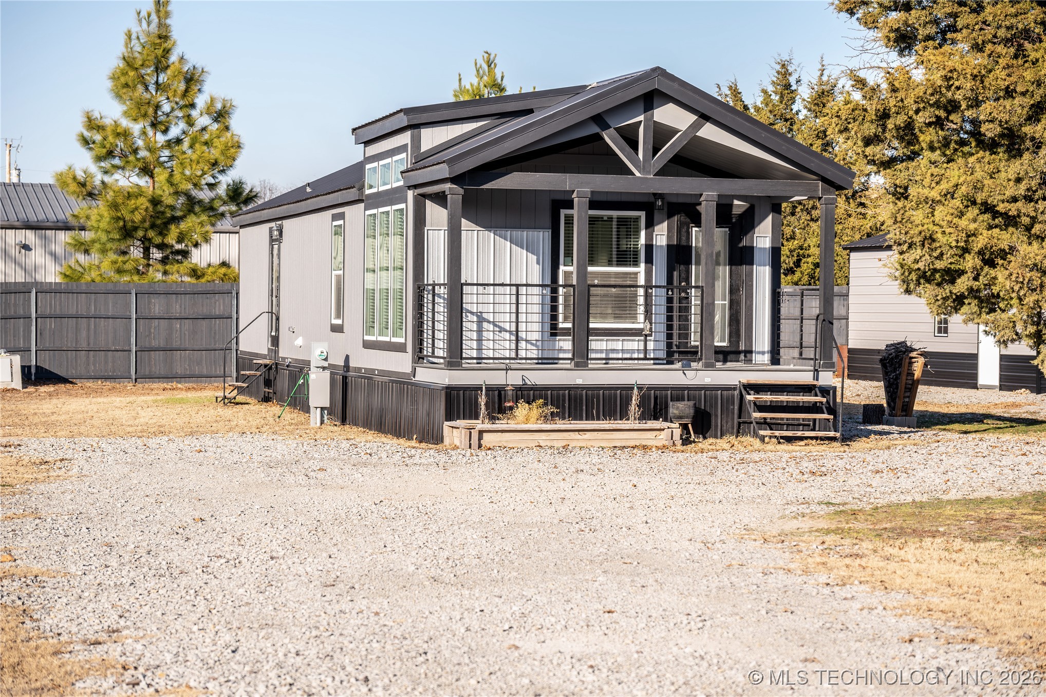 421317 E 1168 — photo