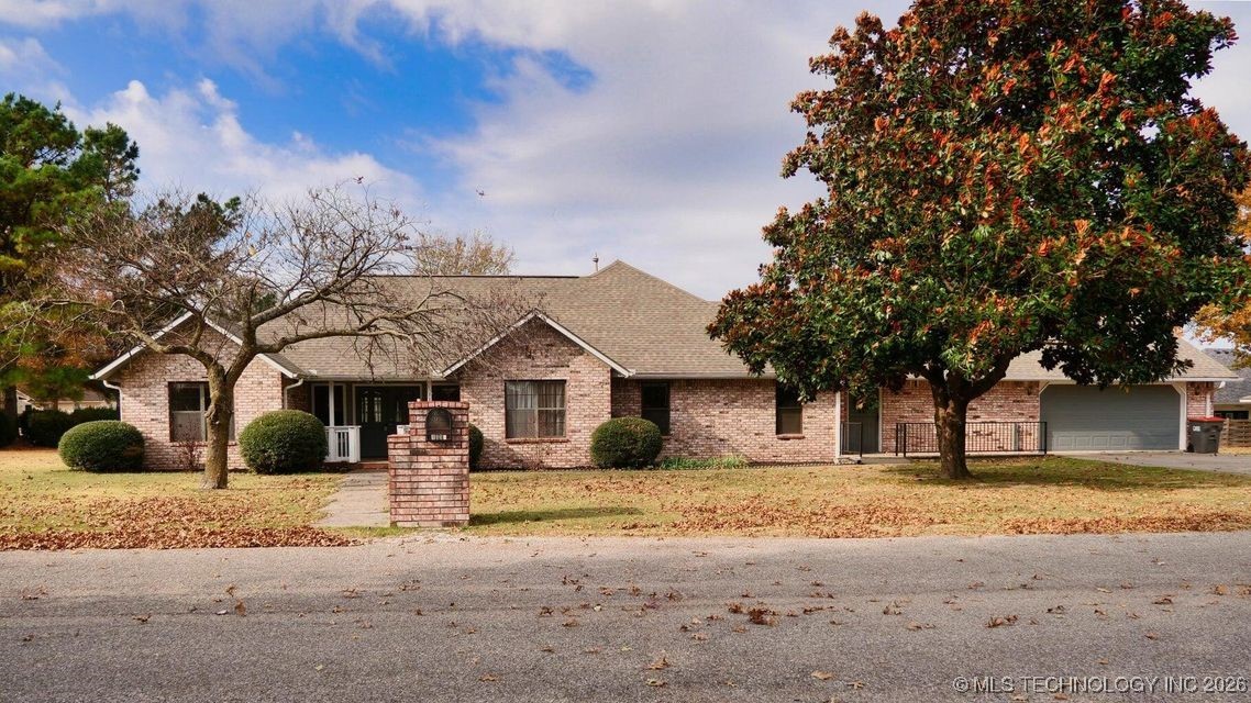 1119 Rolling Oaks Road — photo