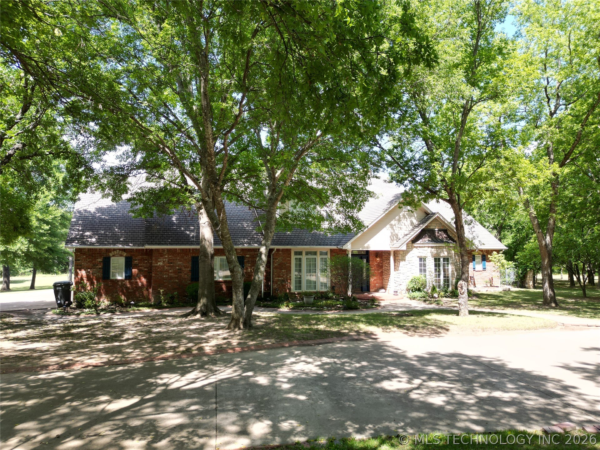 332 Wildflower Place — photo