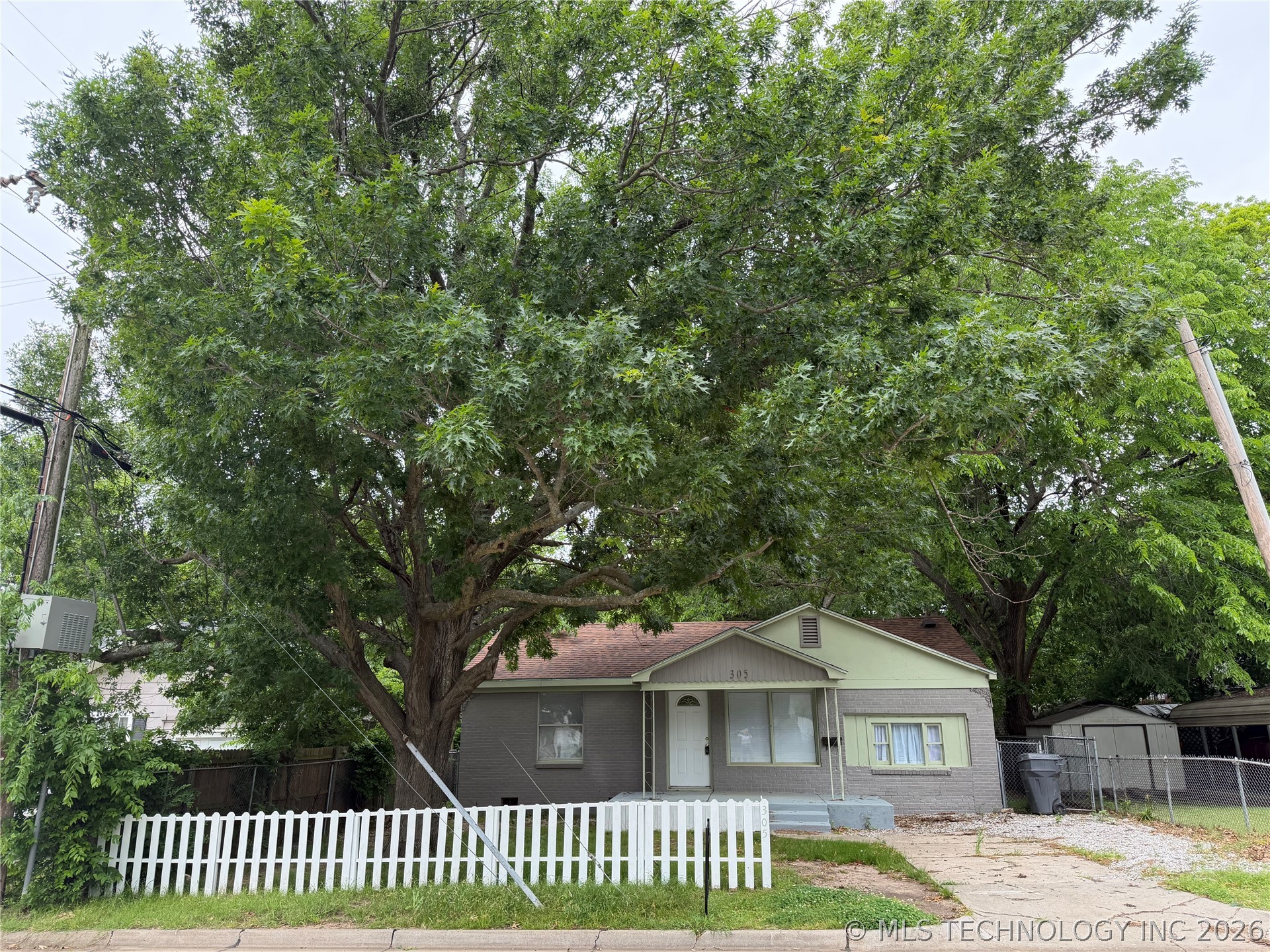 305 P SW — photo