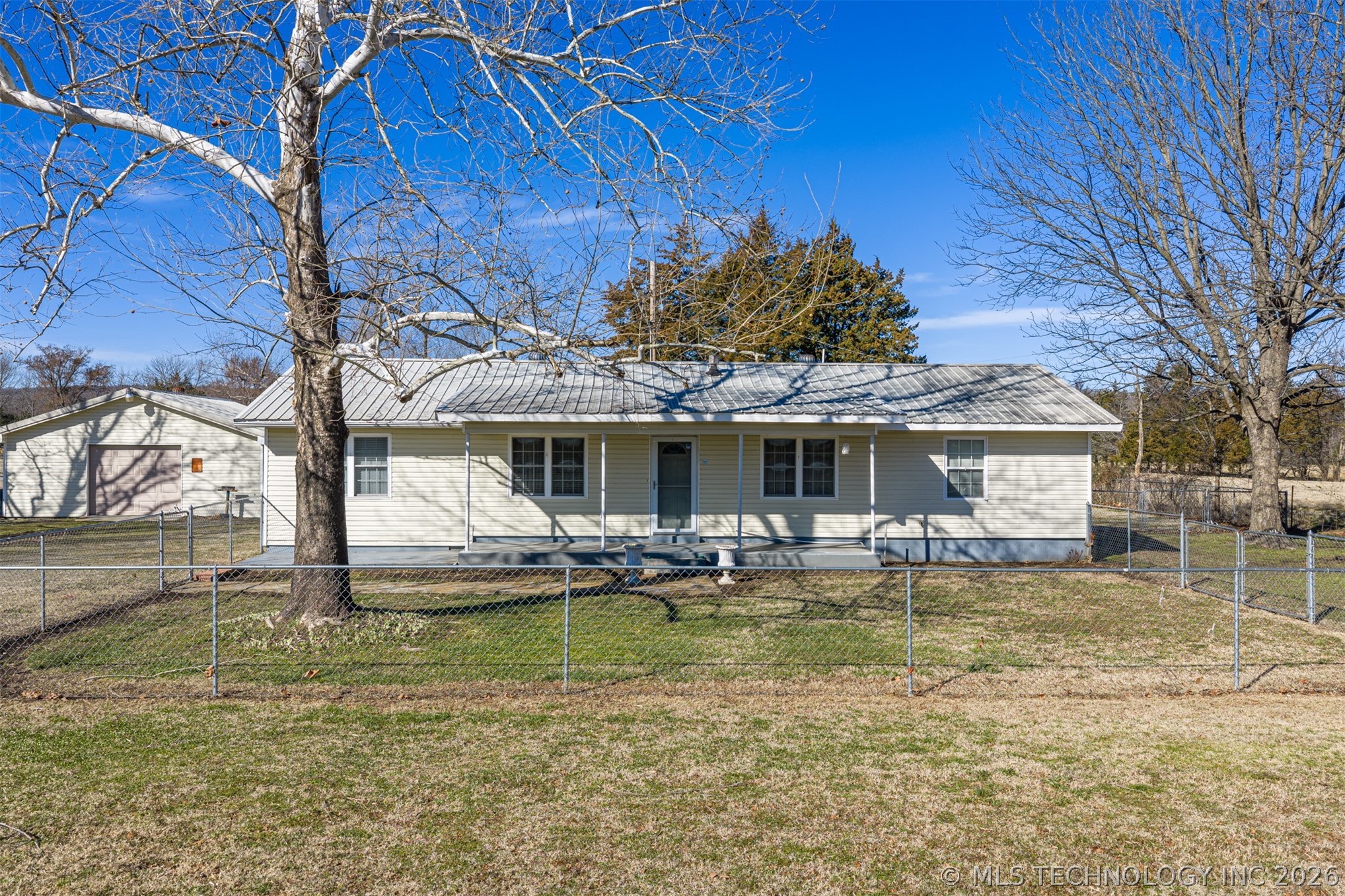 24415 Blue Goose — photo