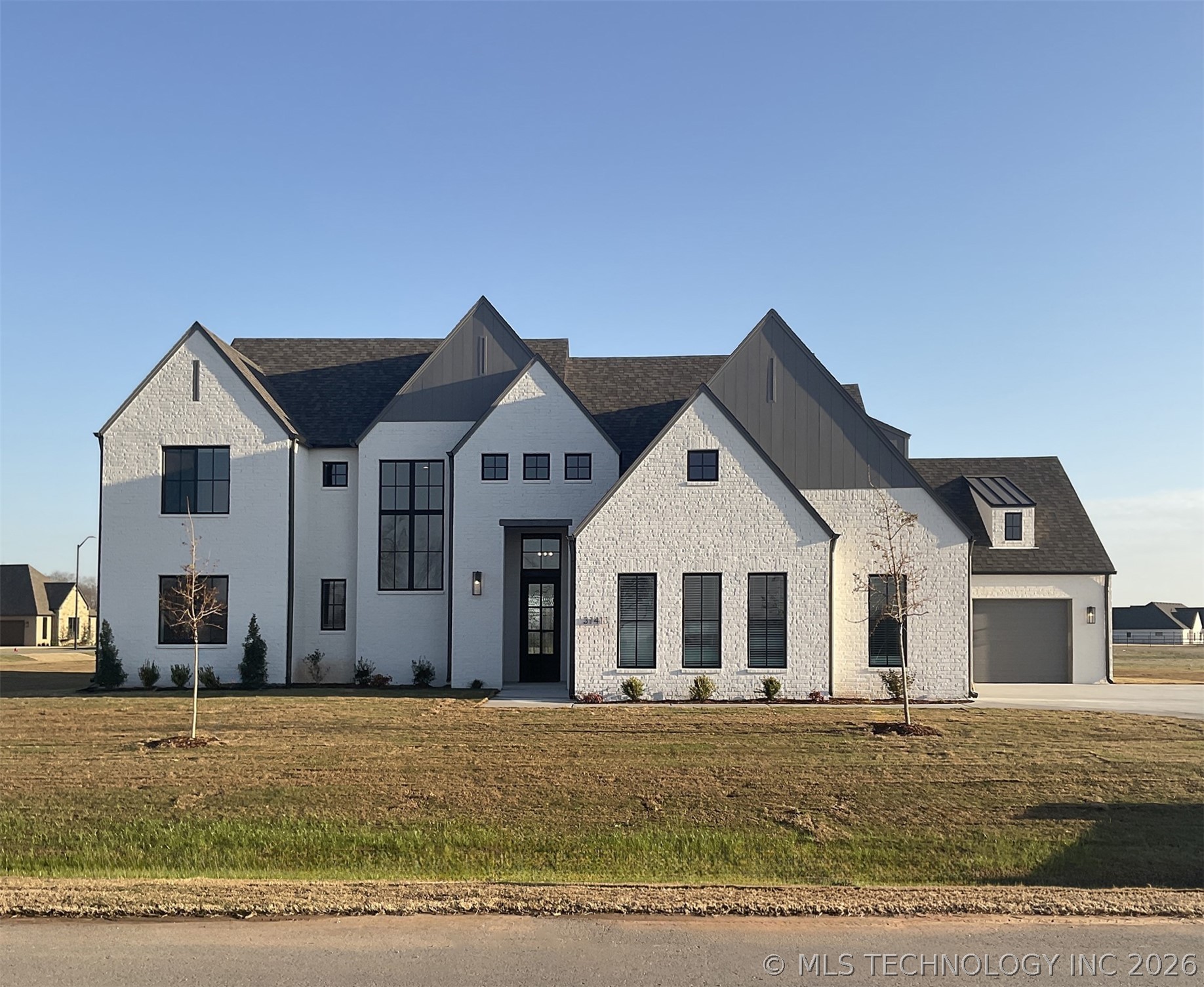 31411 E Two Socks Drive — photo