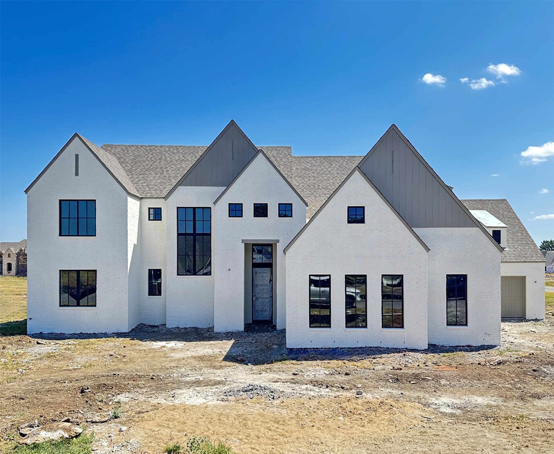 7701 Remington Way — photo