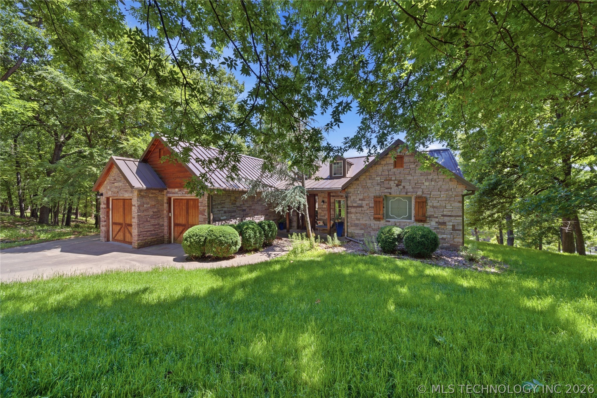 33689 Spruce Grouse Lane — photo