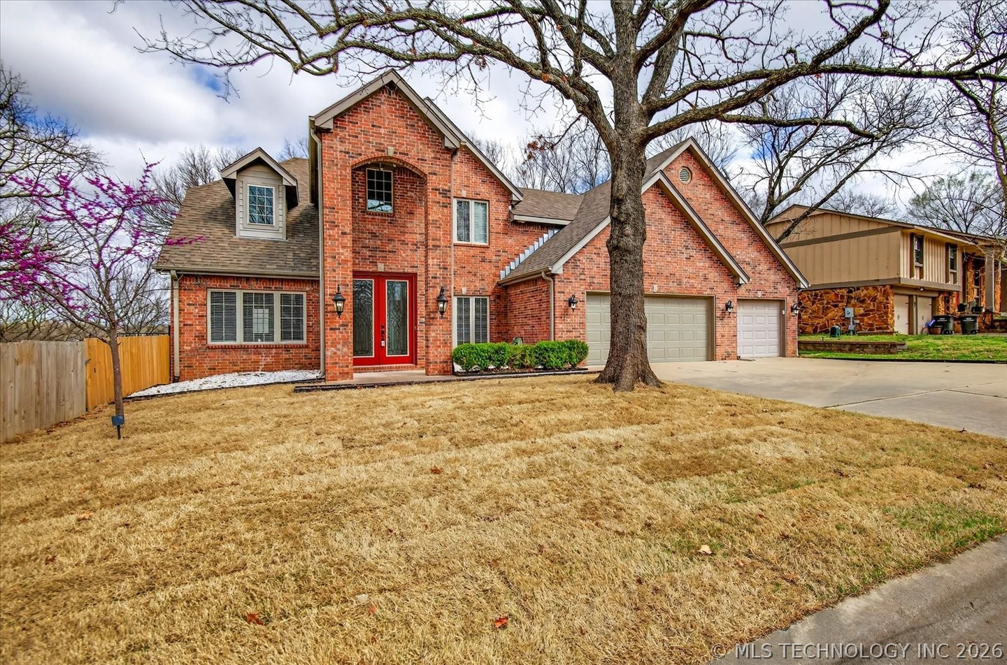618 Kenwood Drive — photo