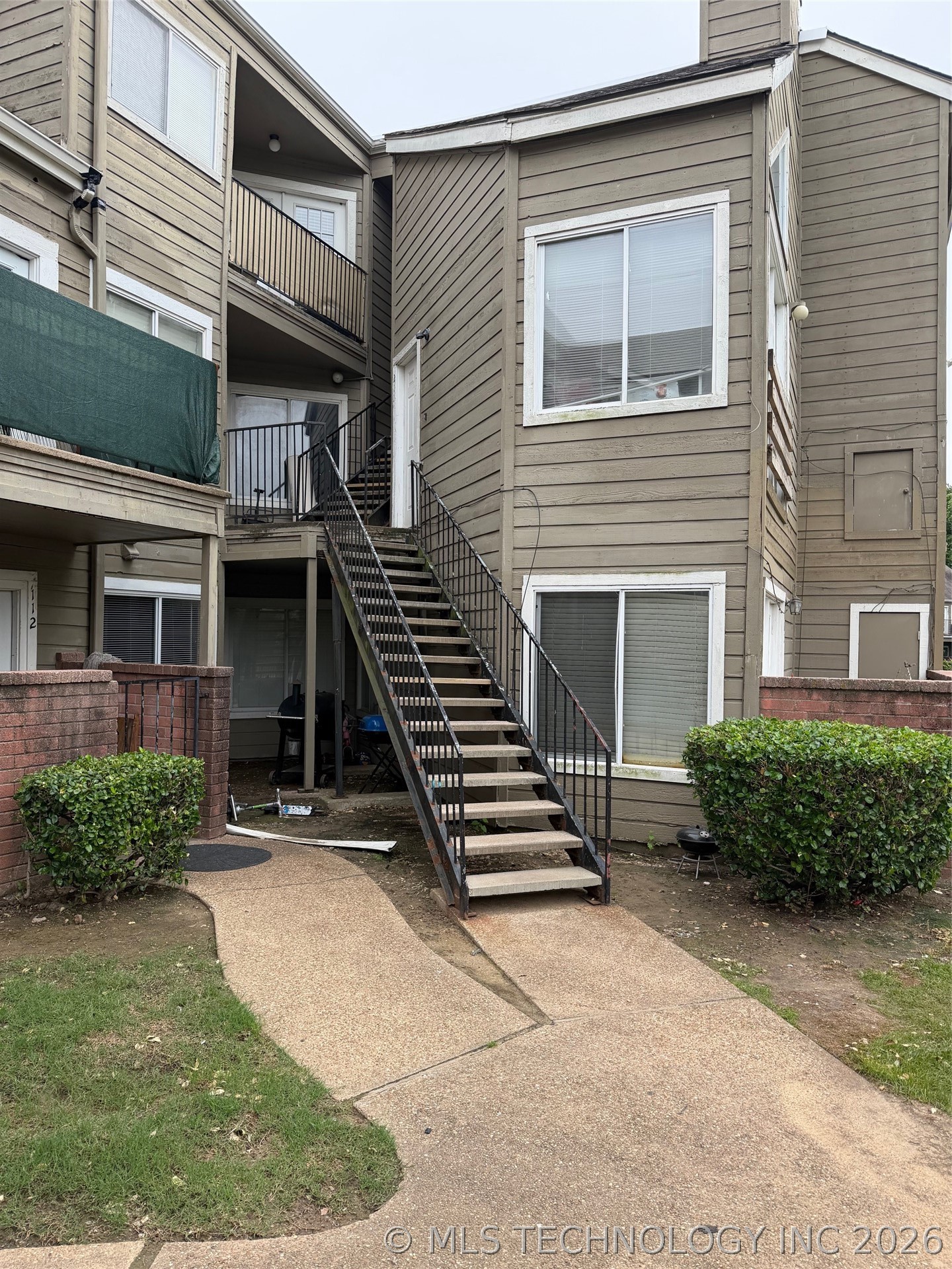 6639 S Victor Avenue G211 — photo