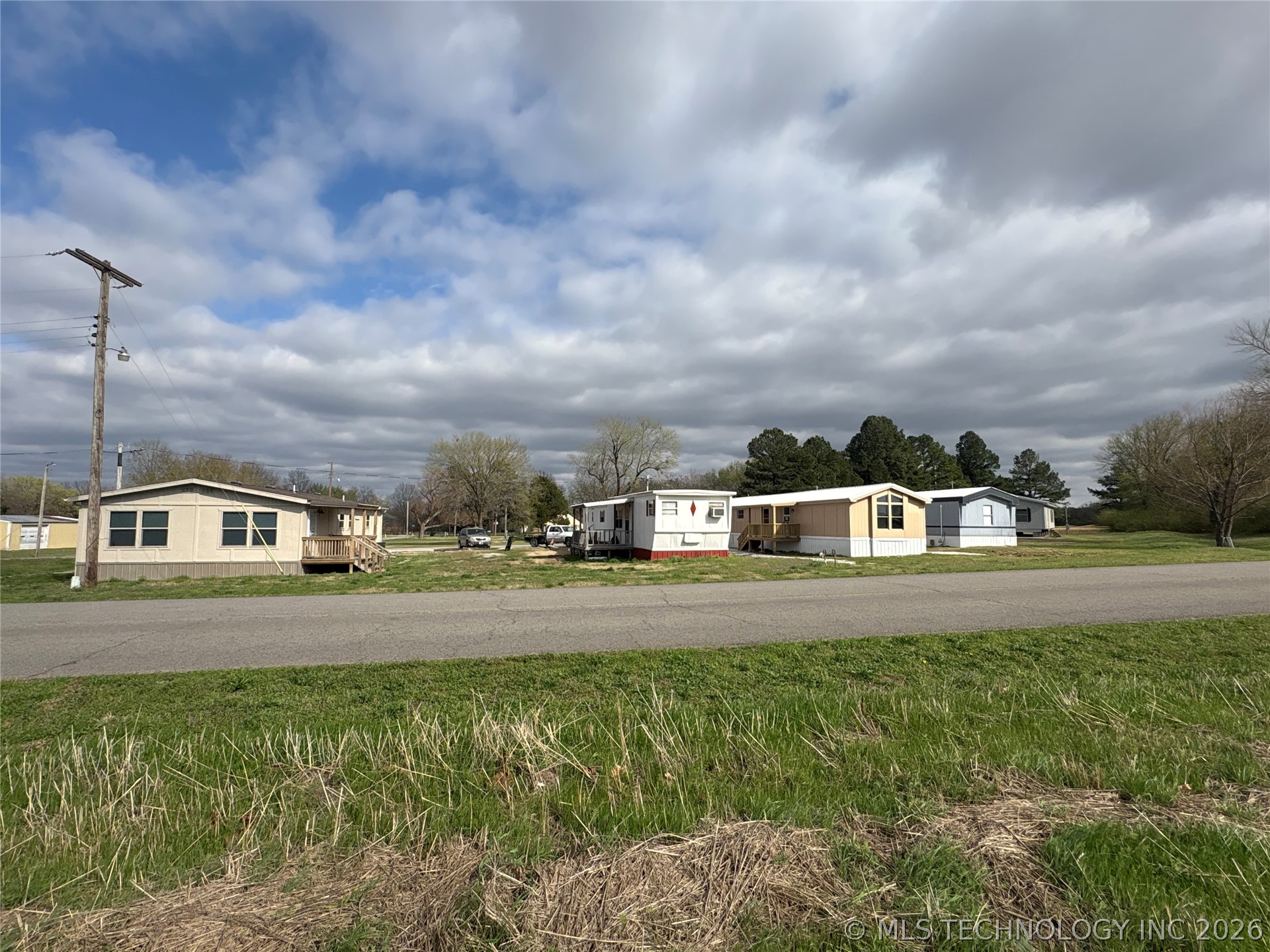 18801 S Old State Hwy 2 — photo
