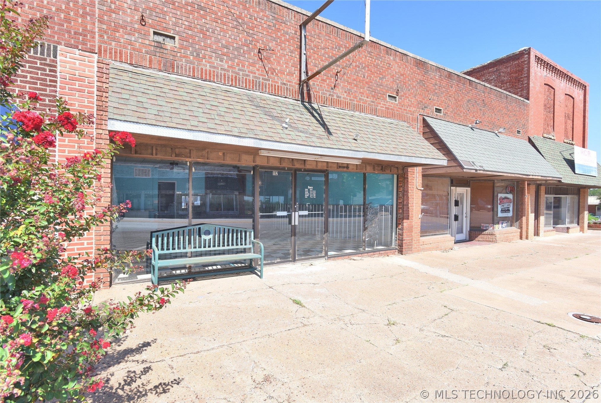 112 N Broadway Street — photo