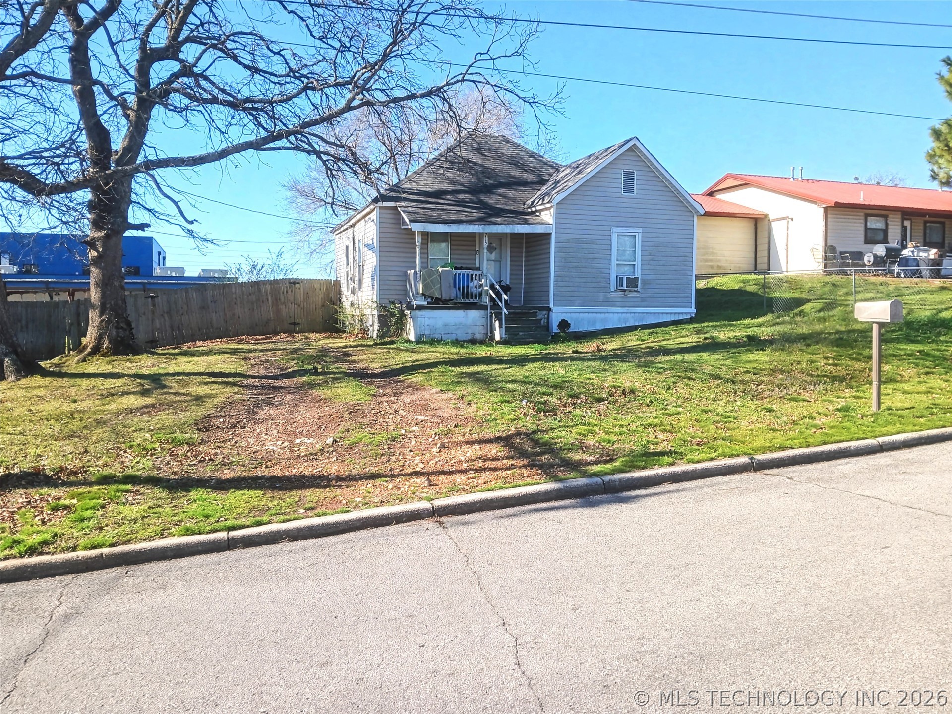 715 W Keetoowah Street — photo