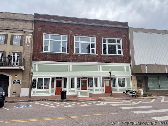 419 W Broadway Street — photo