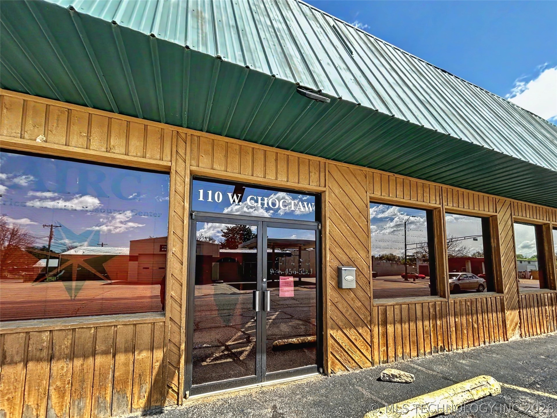 110 W Choctaw Street — photo