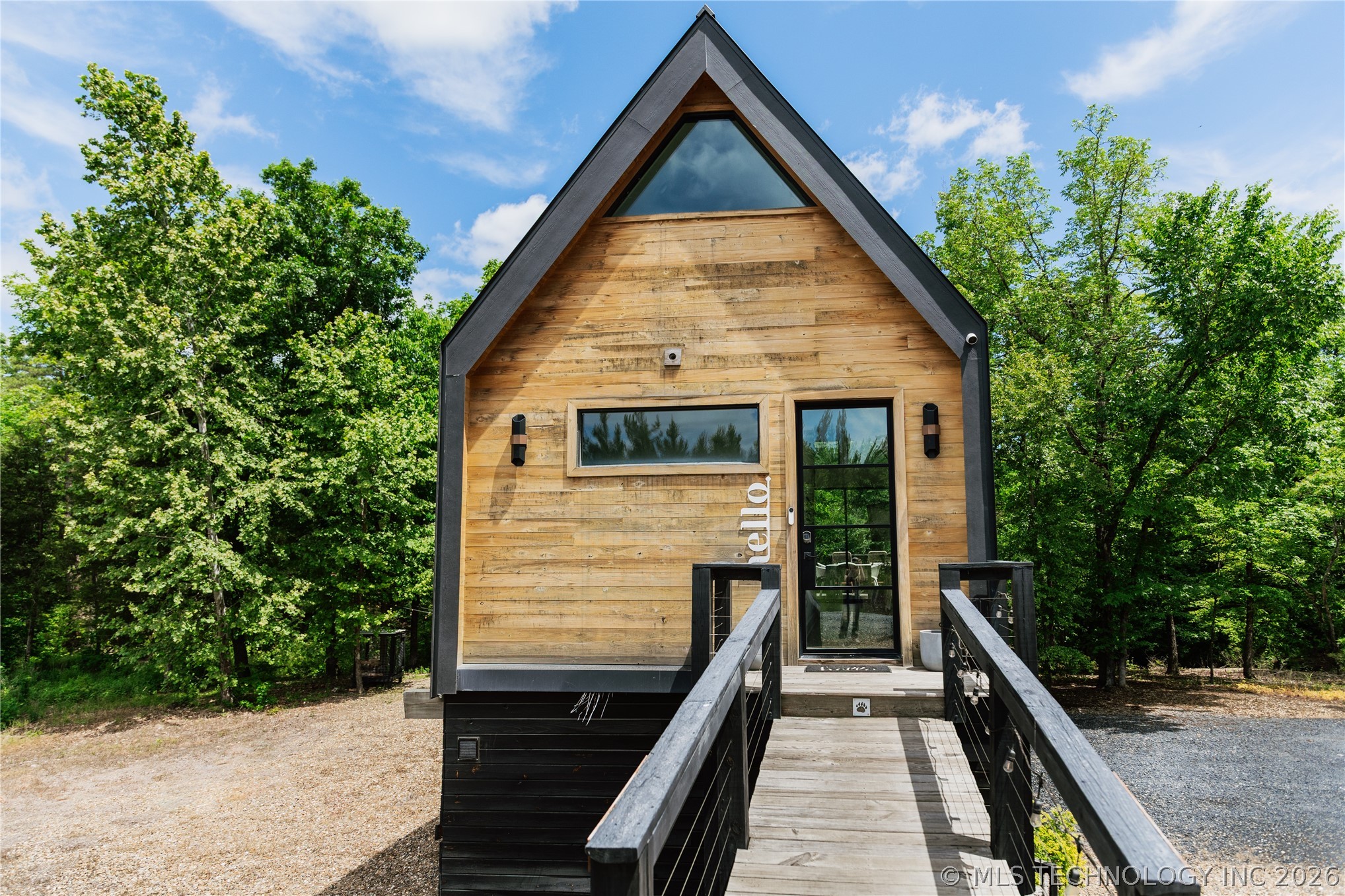 207 Lookout Pines — photo