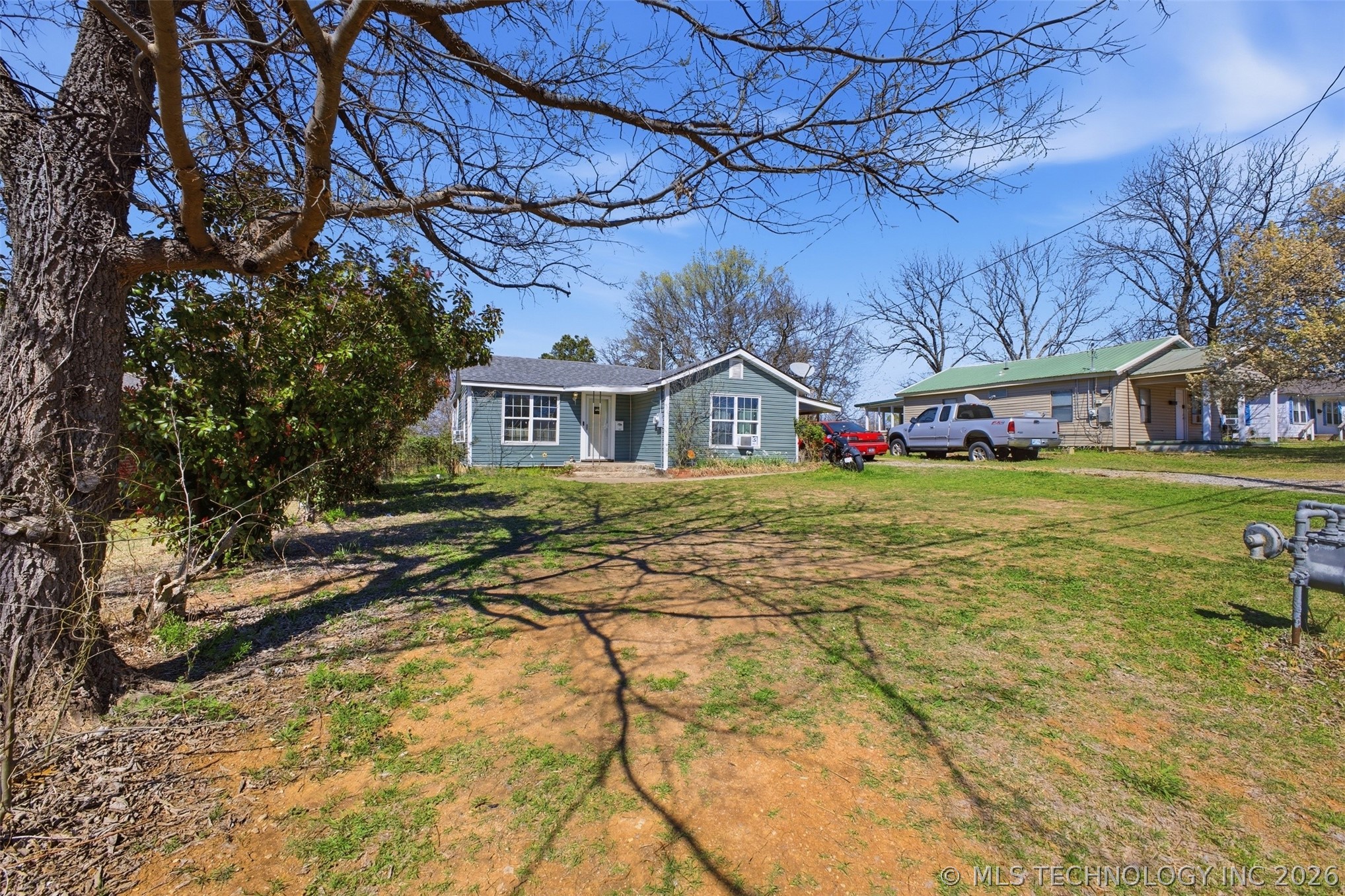 804 E Gardena, Ada, OK 74820 — photo 3