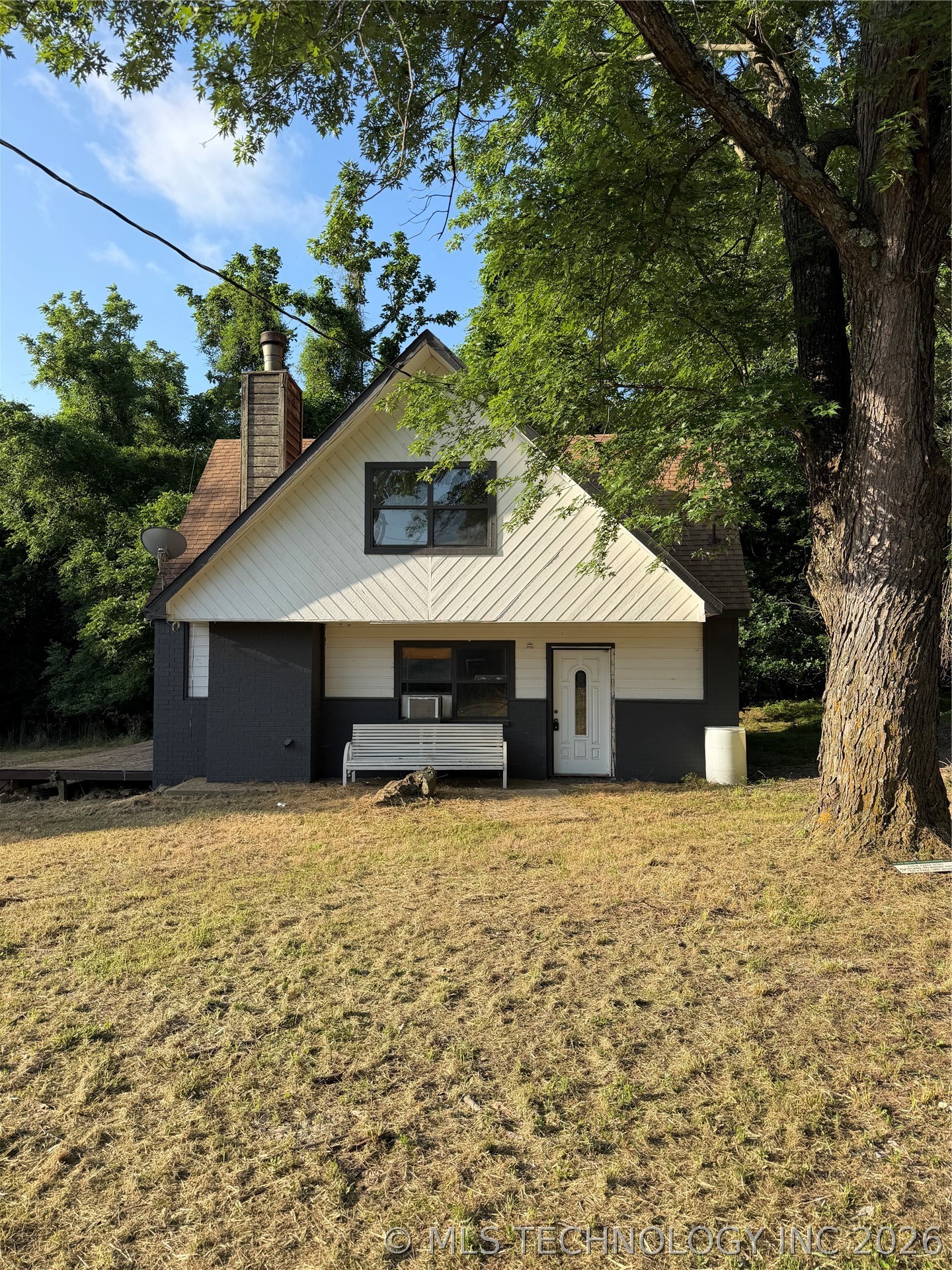 215 N Eagle Bluff — photo
