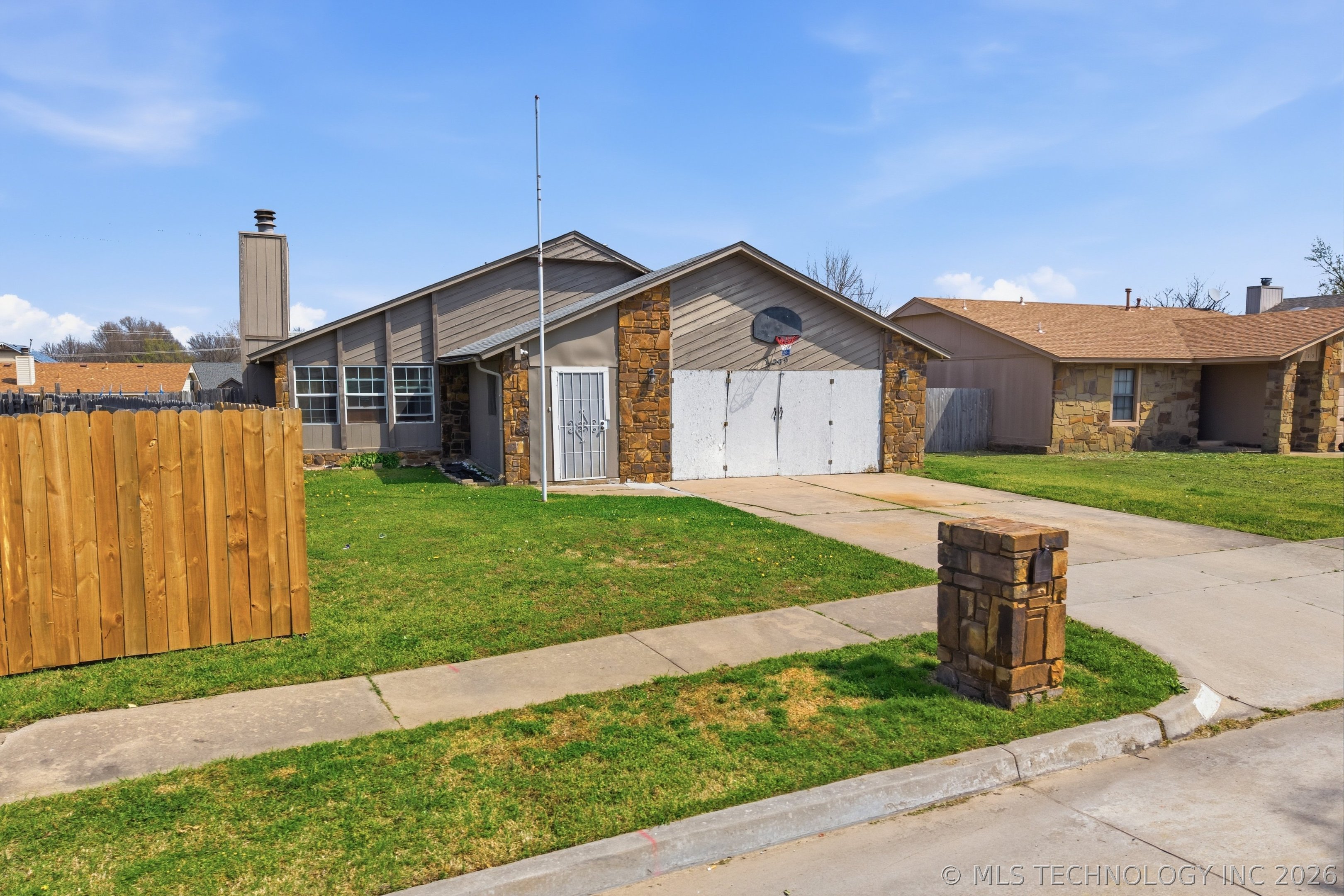 14209 E 37th Place — photo