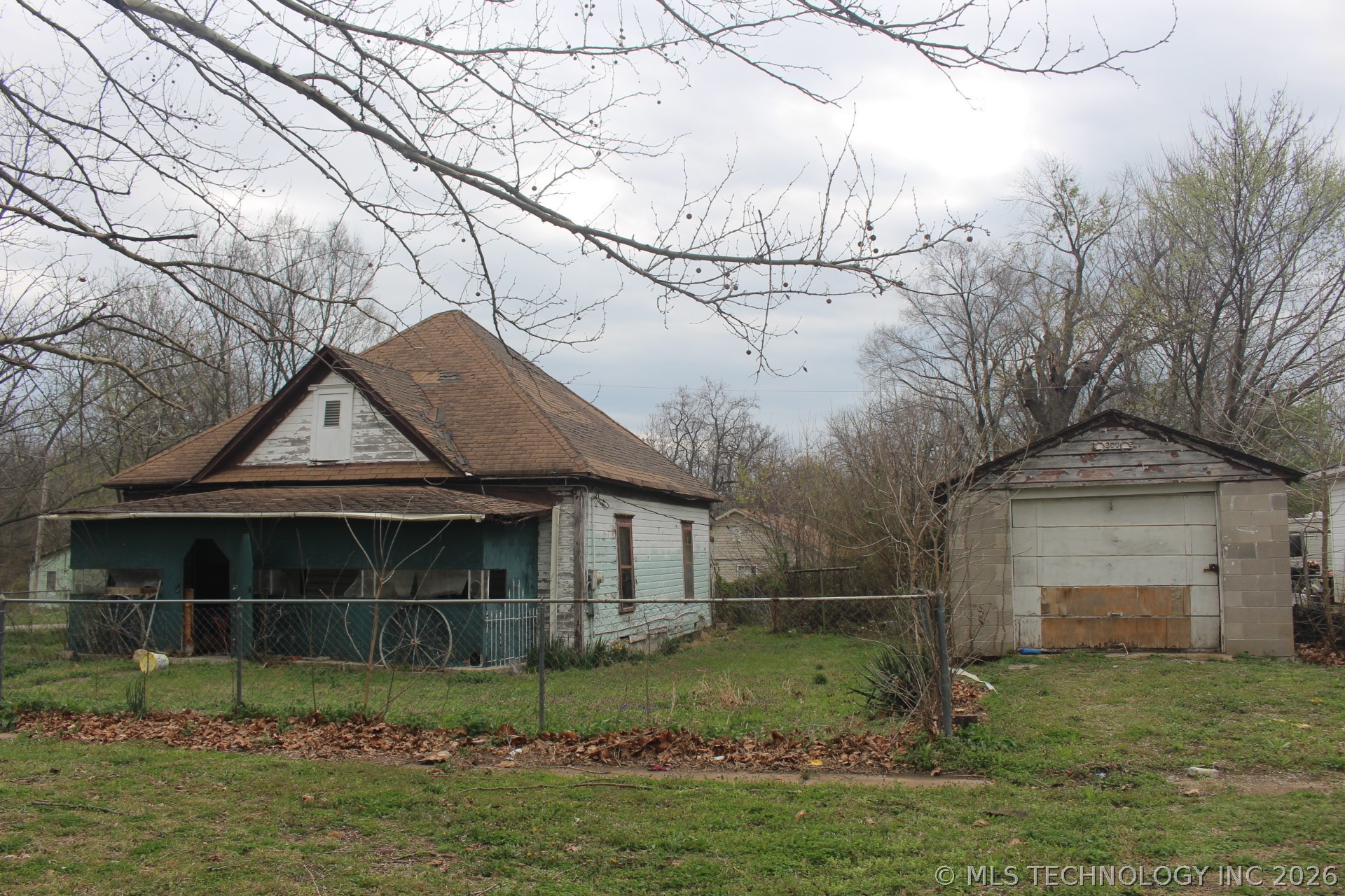 300 Cherry Street — photo
