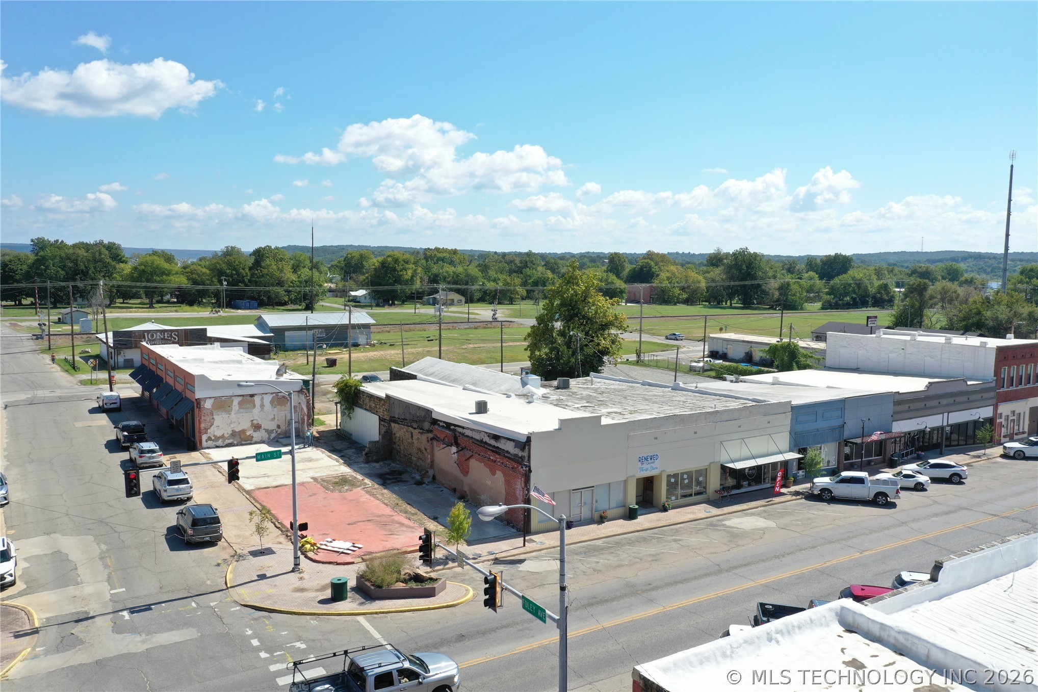 101 S Main Street — photo