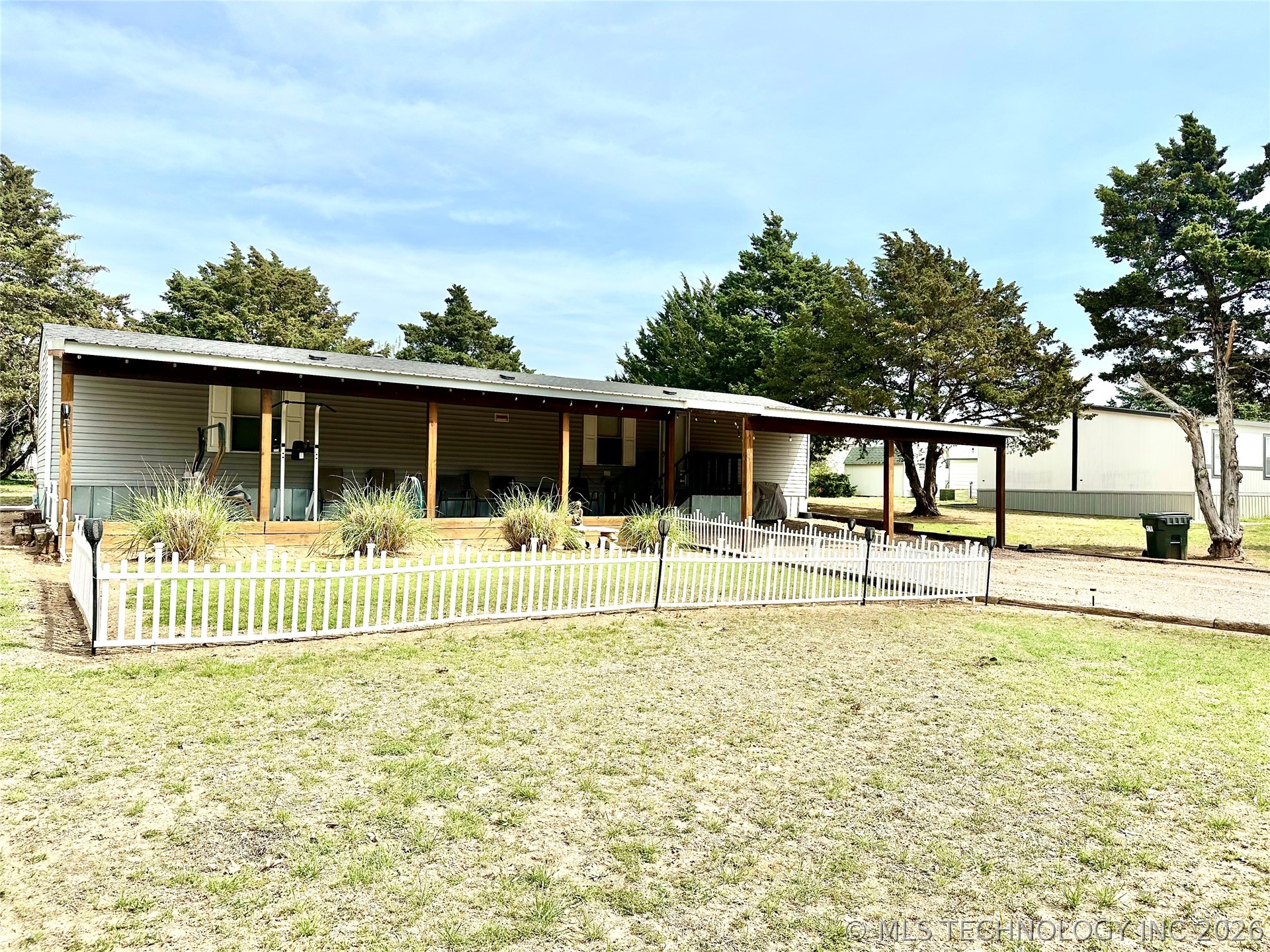 506 Northwest Drive — photo