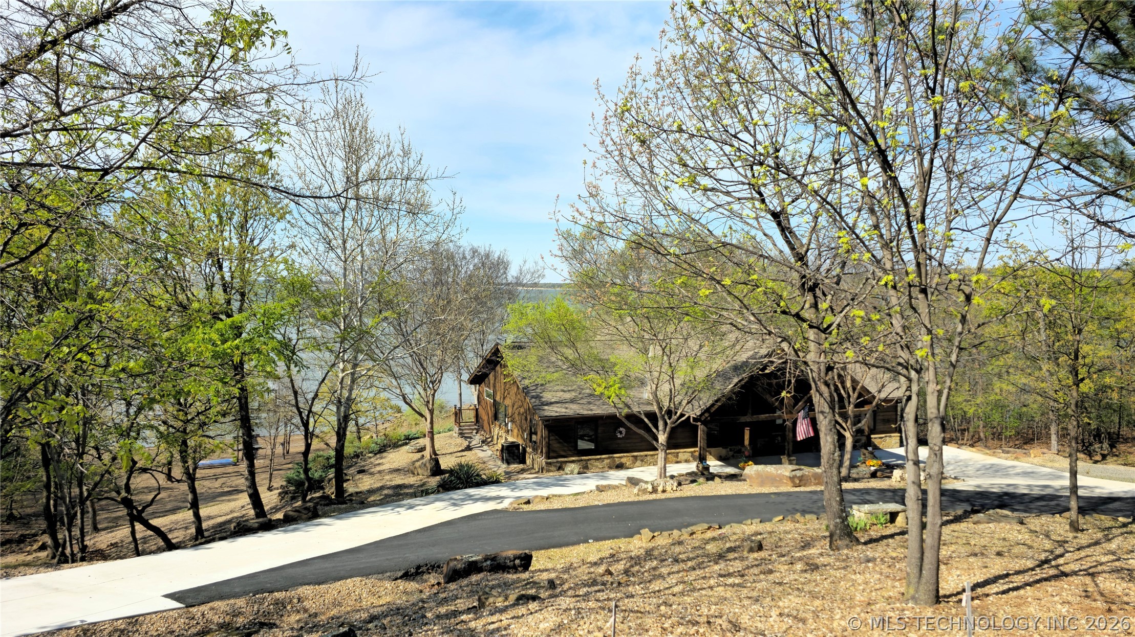 1807 Rose Lane — photo