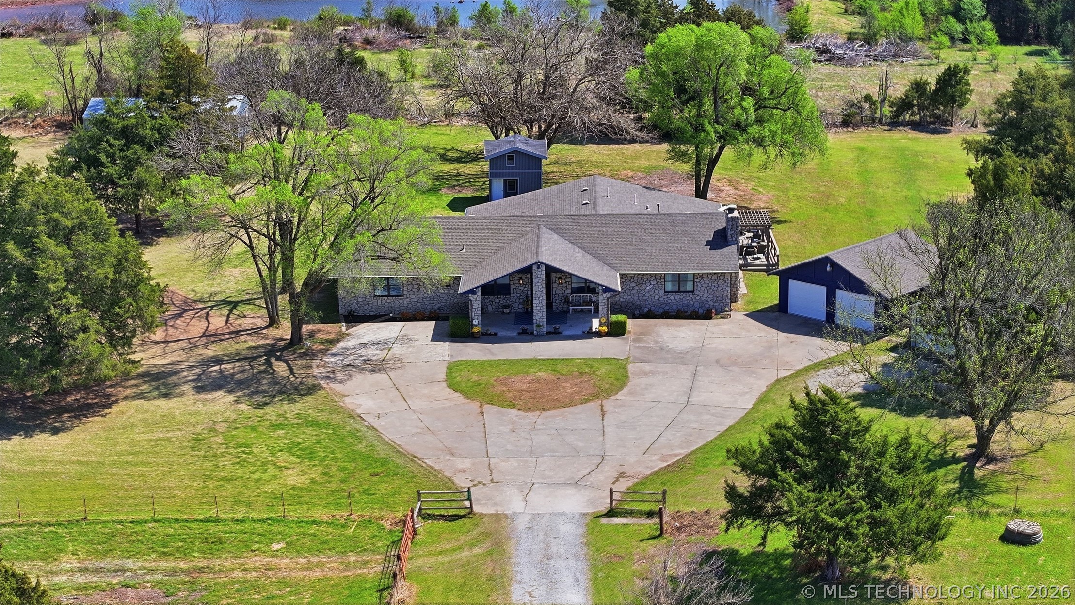 1587 County Road 5244 — photo