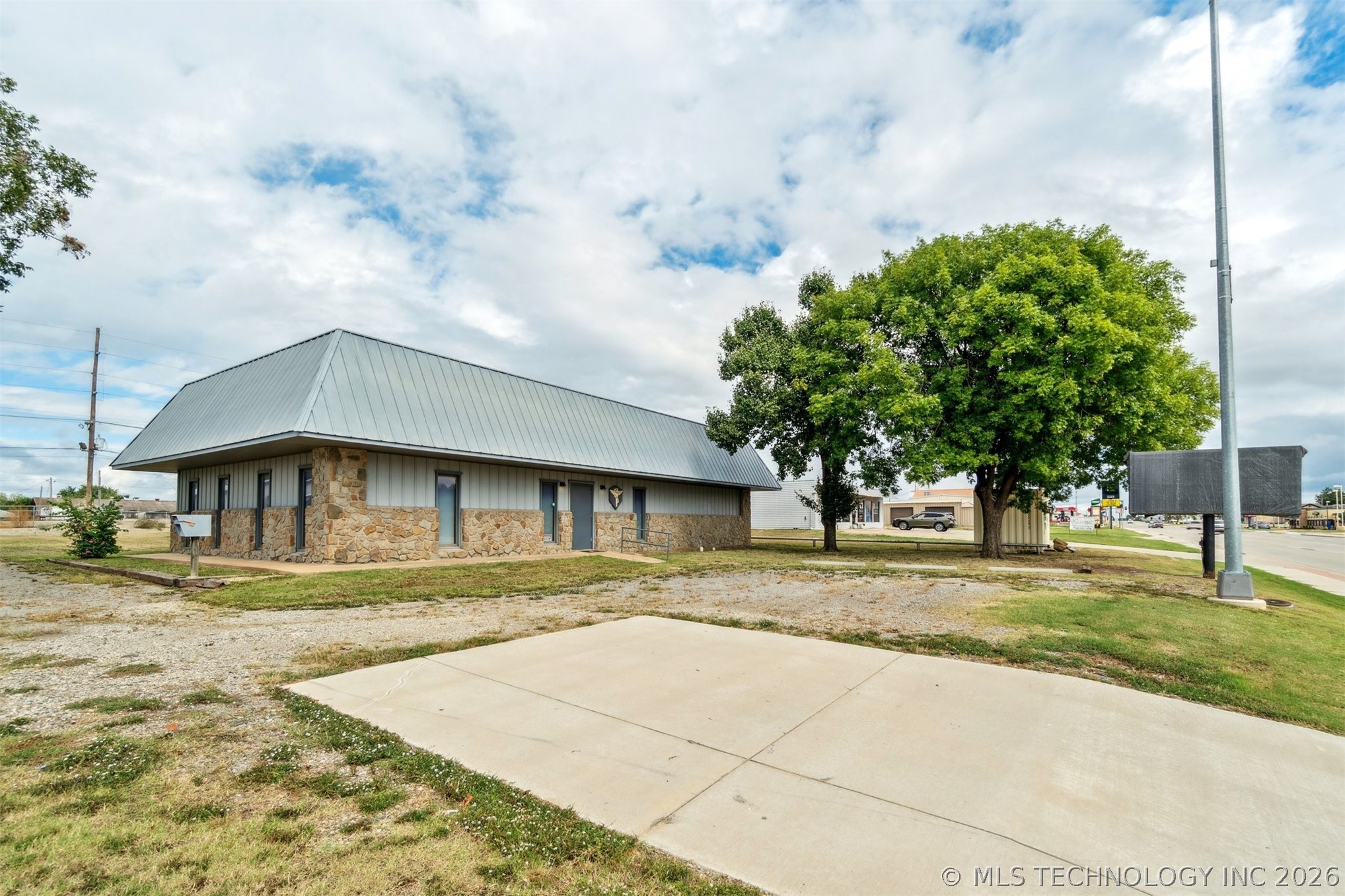 1236 E Main Street — photo