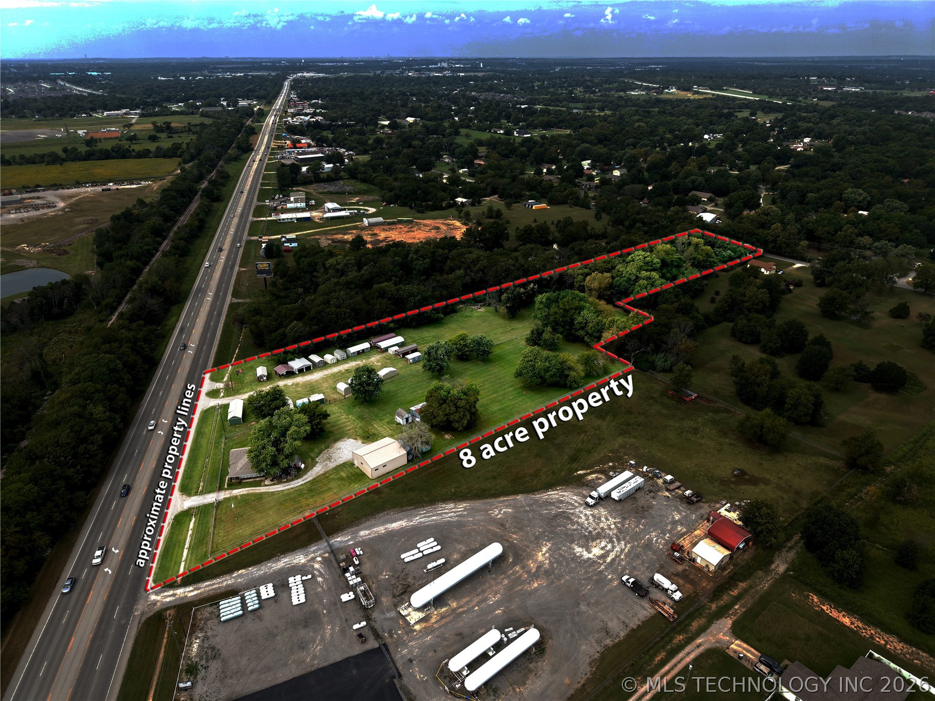 25245 E State Hwy 51 — photo