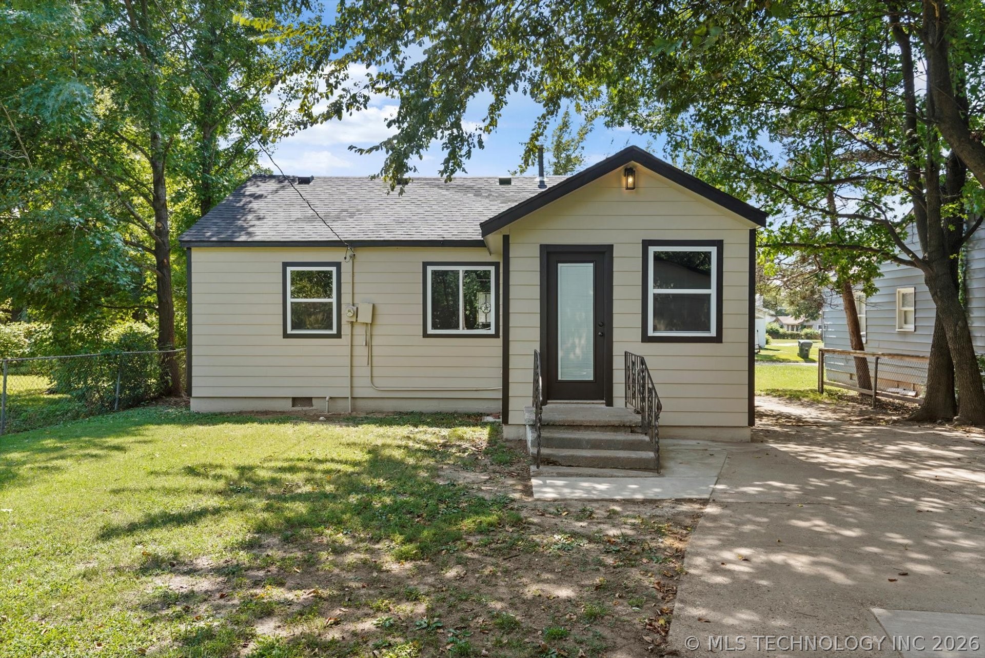 2908 Elgin Street — photo