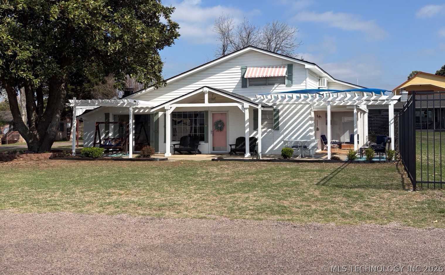 1498 Wagon Train Road — photo