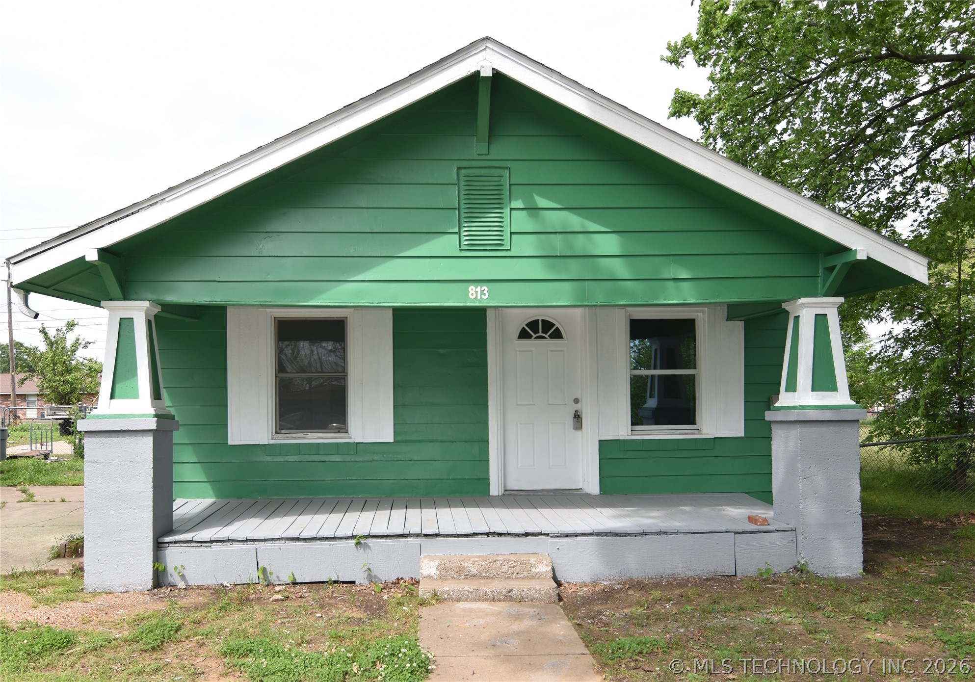 813 S Elm Avenue — photo
