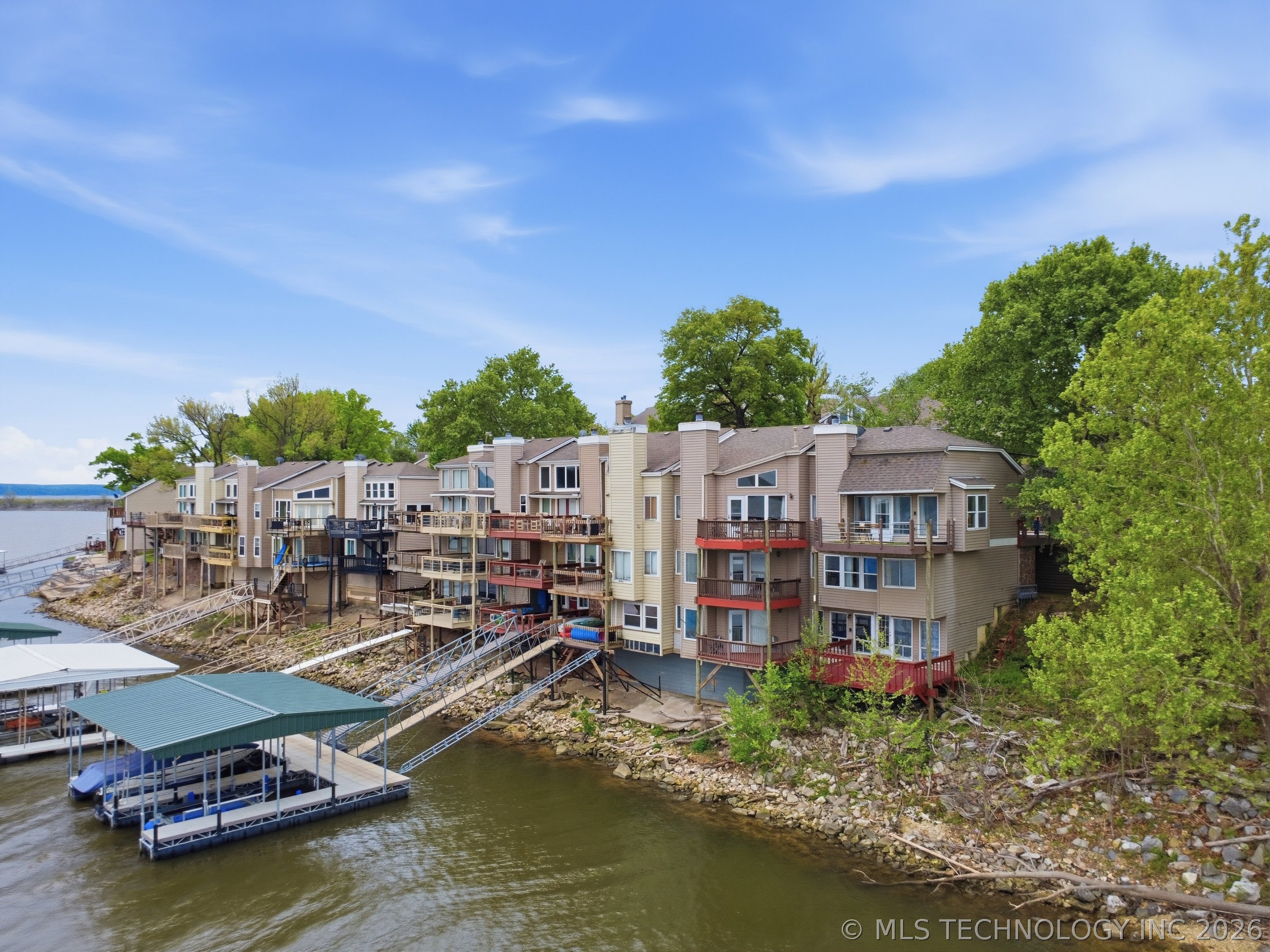 706 Villa Vista Drive — photo