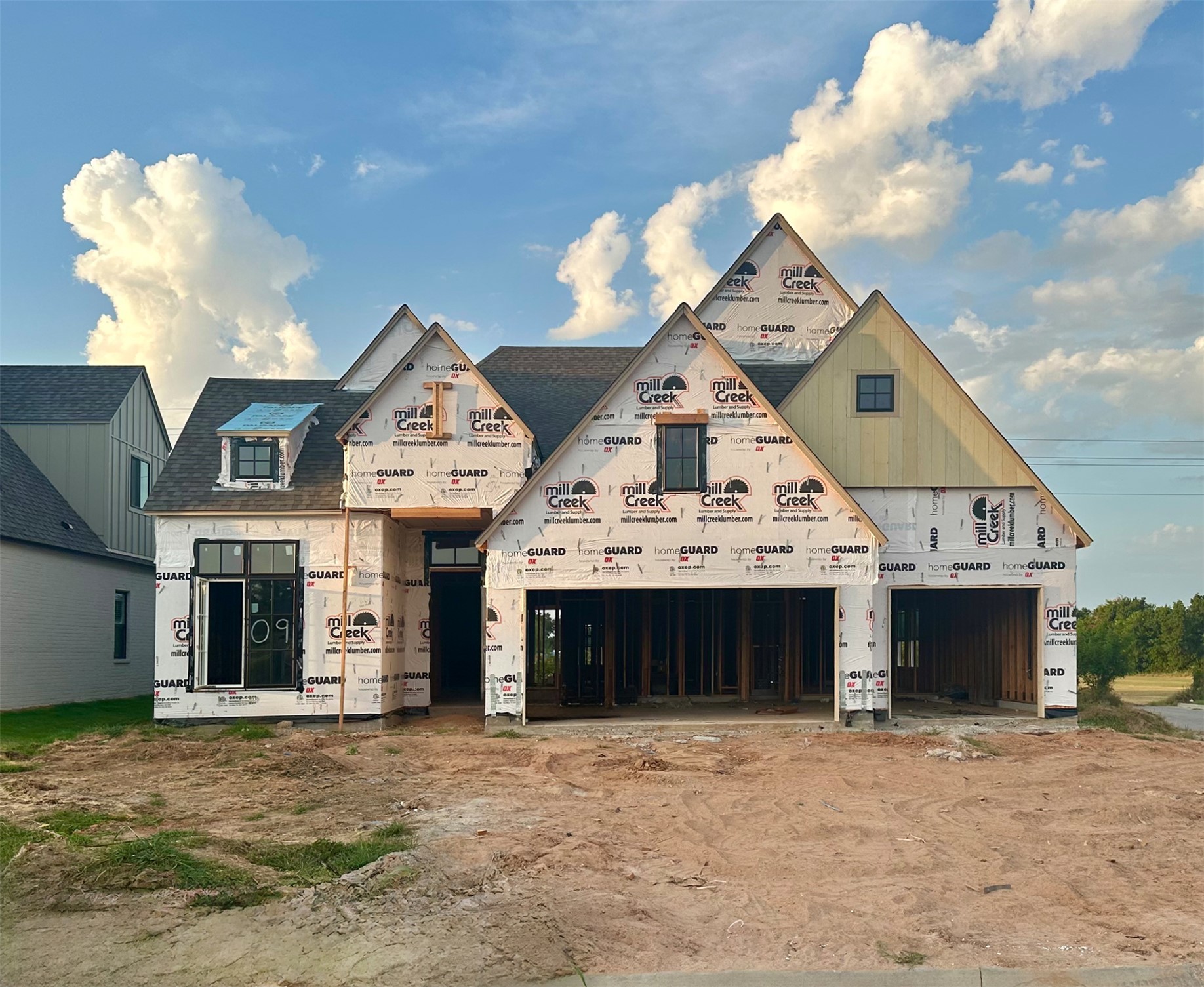 2609 W Twin Oaks Street — photo