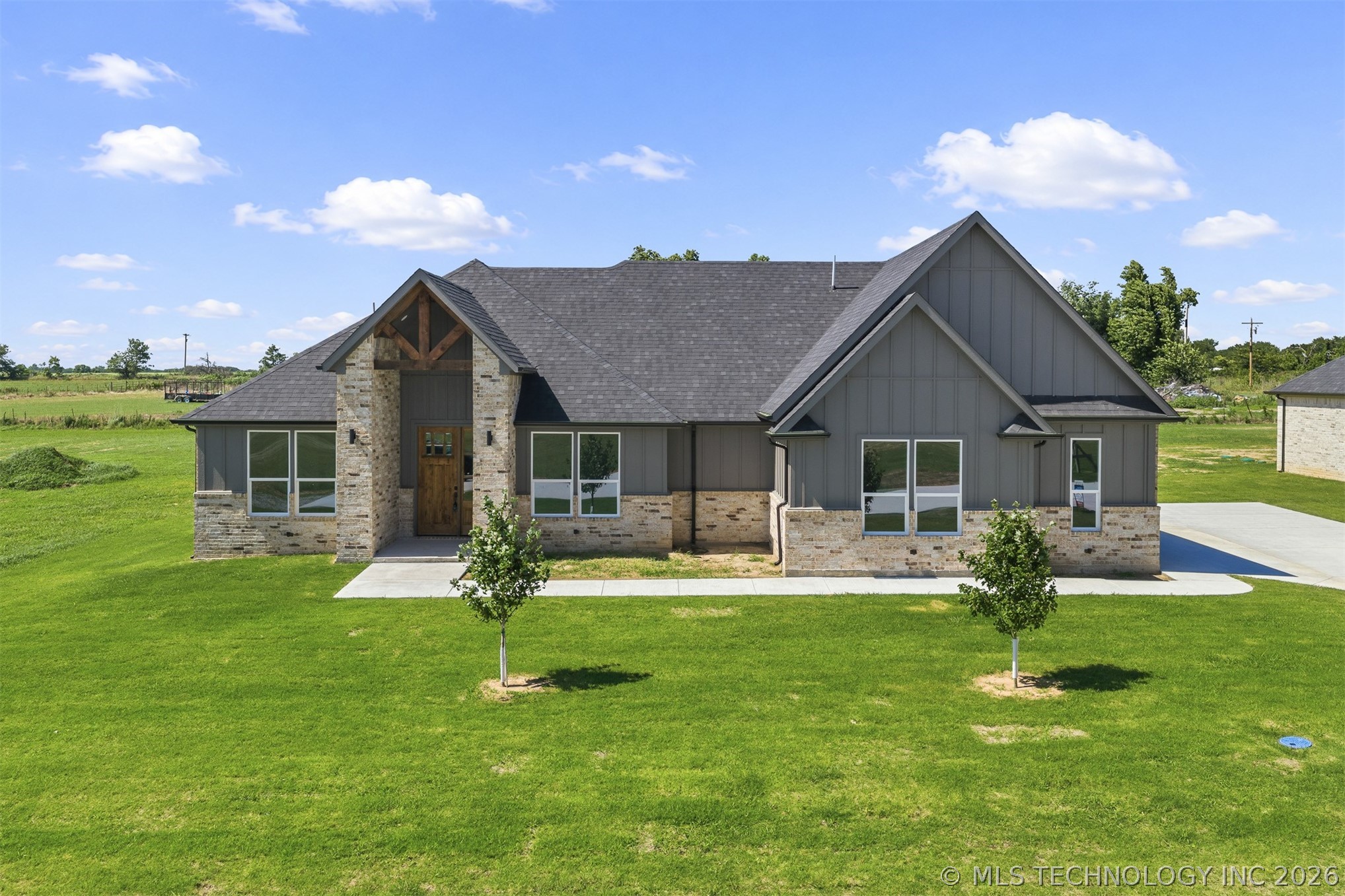 6146 Slim Pickens Lane — photo