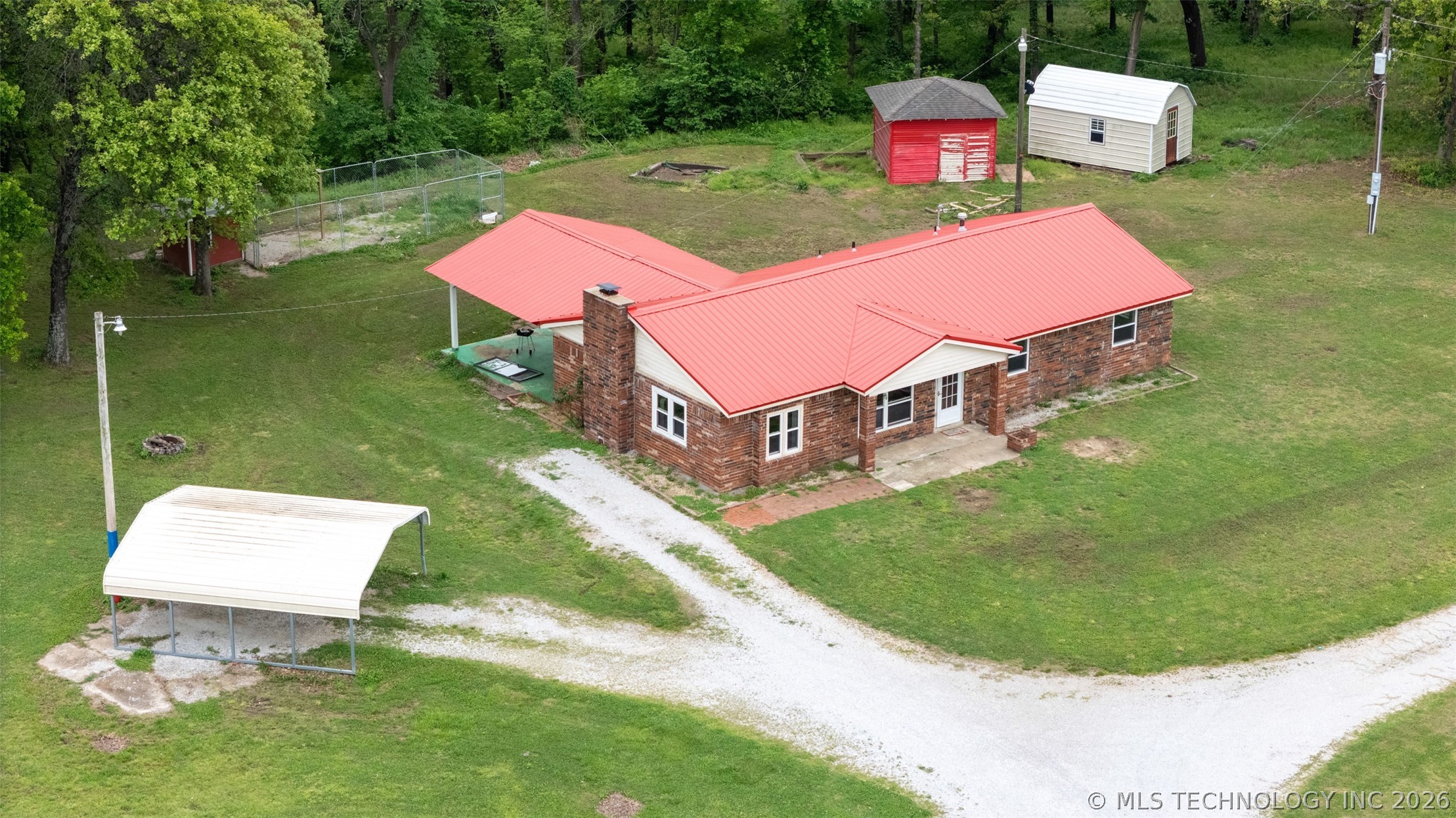 433083 E 290 Road — photo