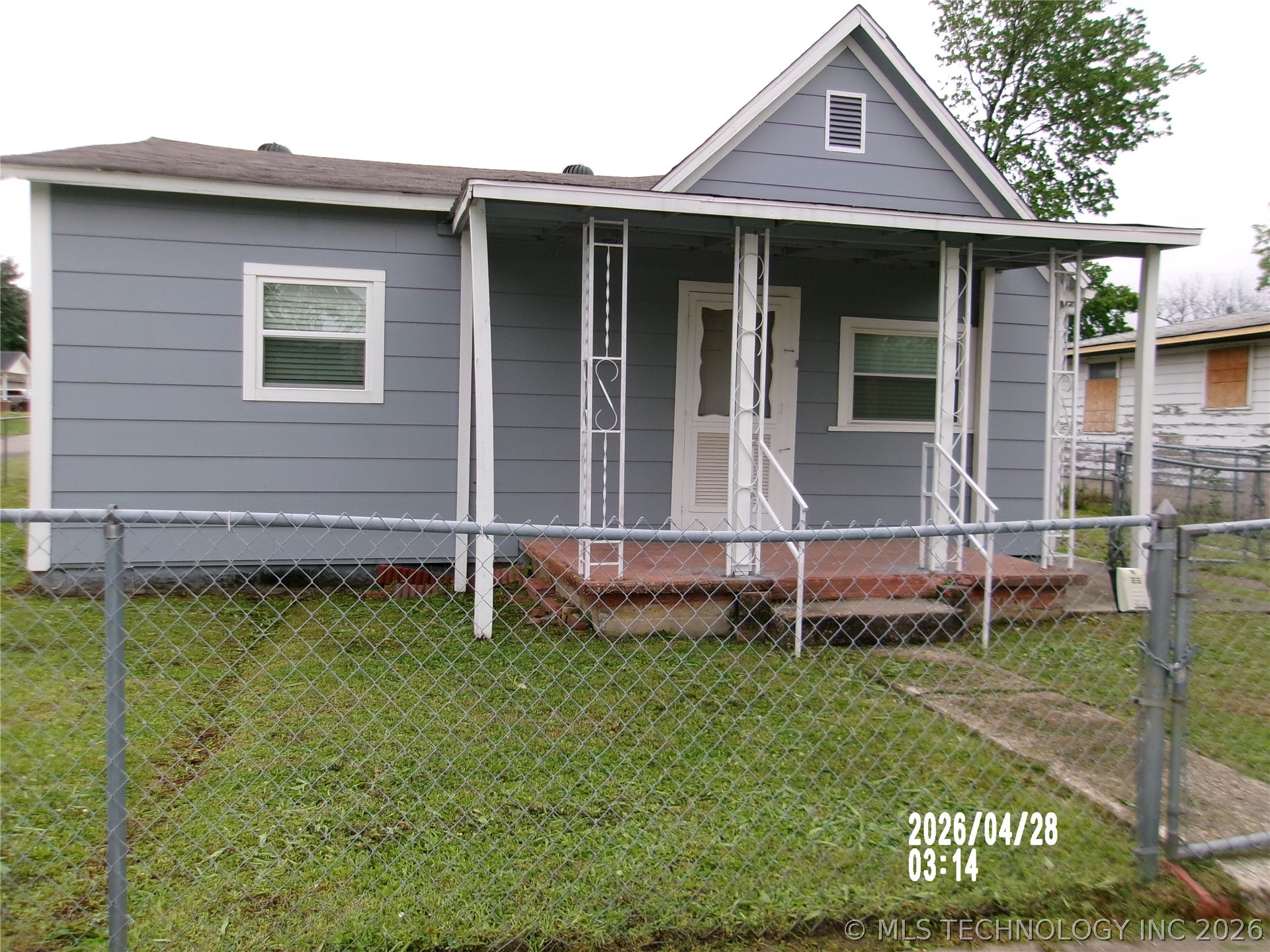 721 S Hickory Avenue — photo