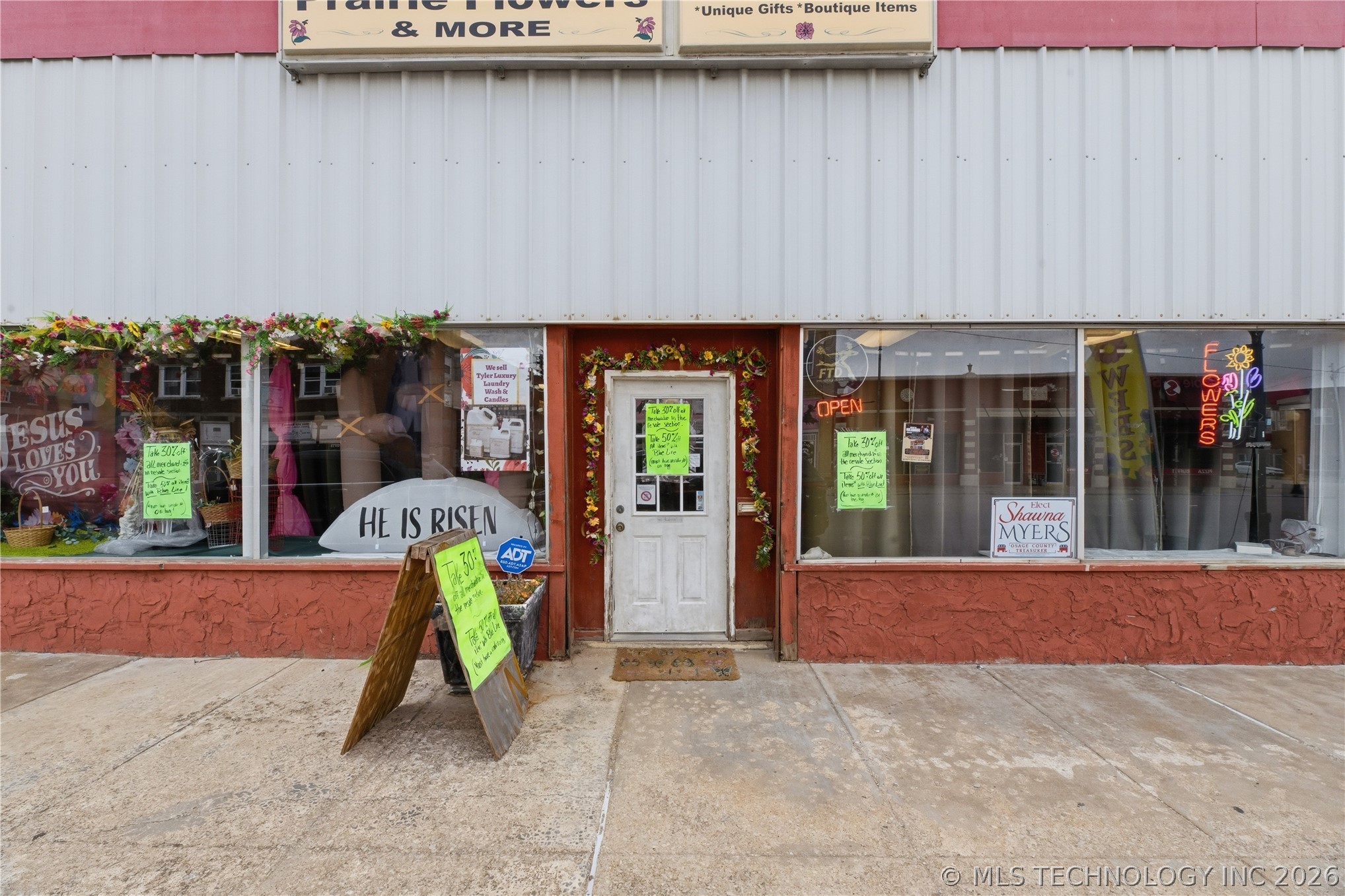 131 E Main Street — photo