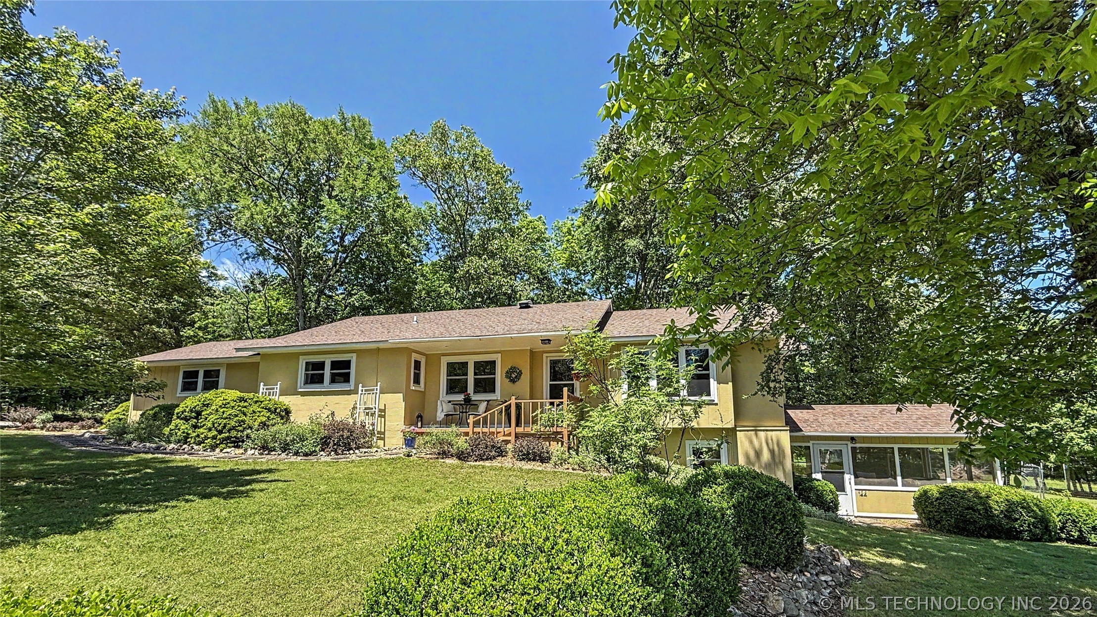 202 Alder Way — photo