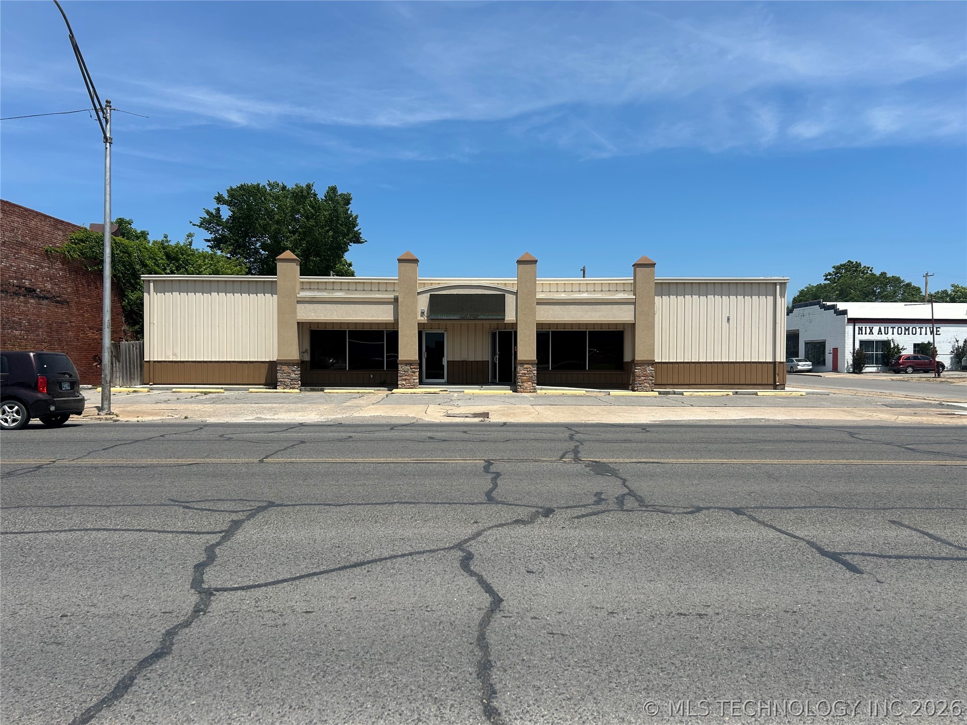 210 E Okmulgee Street — photo