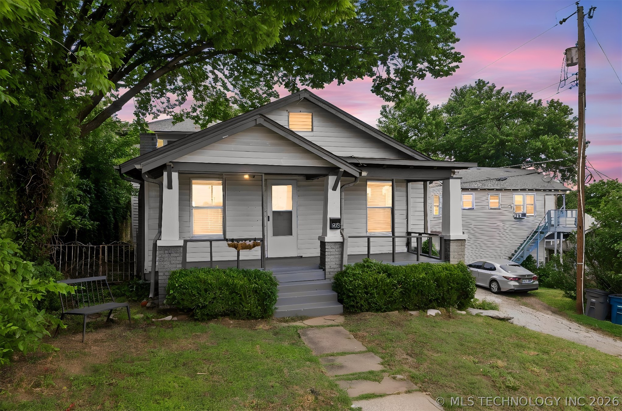 1415 W Reconciliation Way — photo